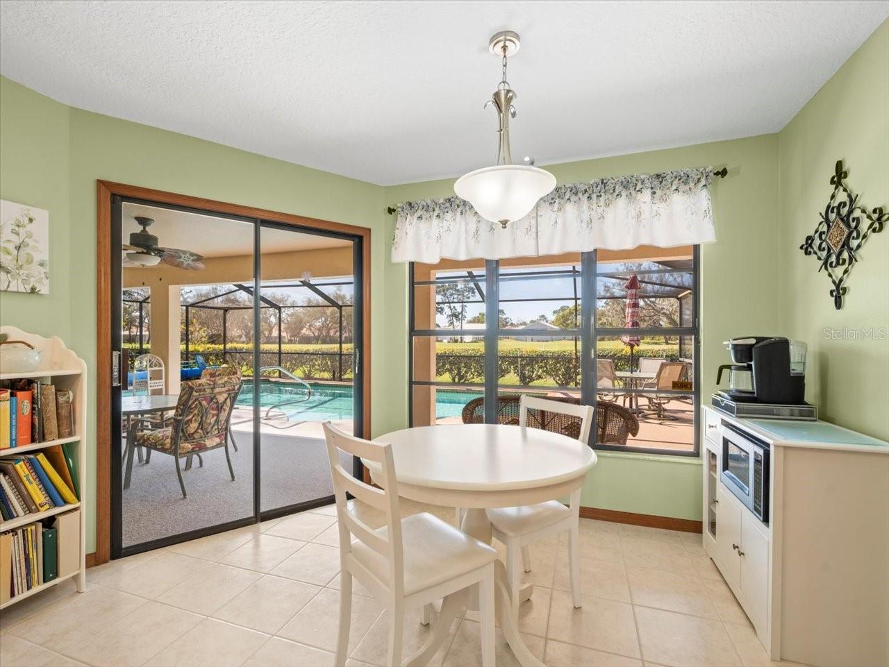 Listing photo id 25 for 9630 Southern Belle Drive