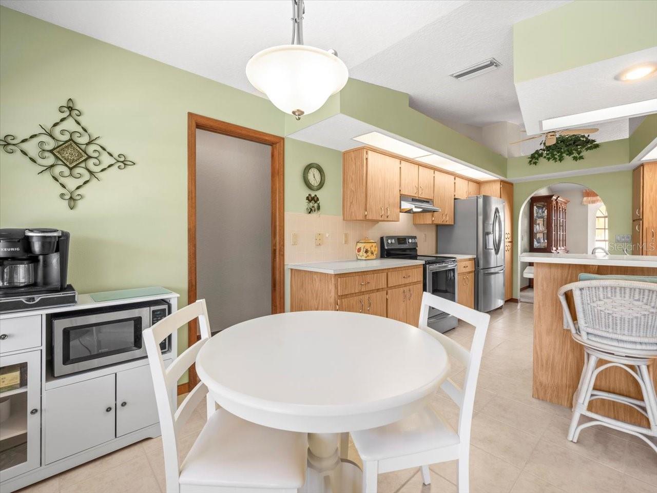 Listing photo id 26 for 9630 Southern Belle Drive