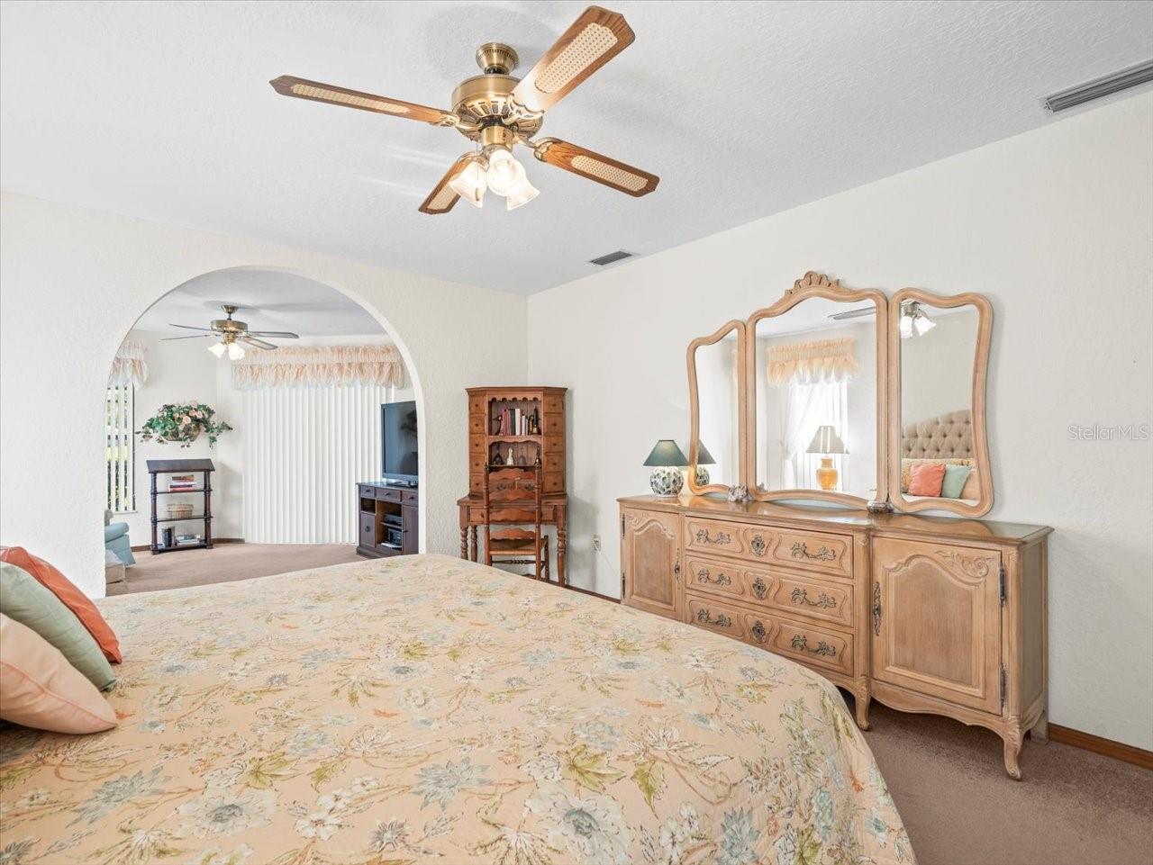 Listing photo id 28 for 9630 Southern Belle Drive