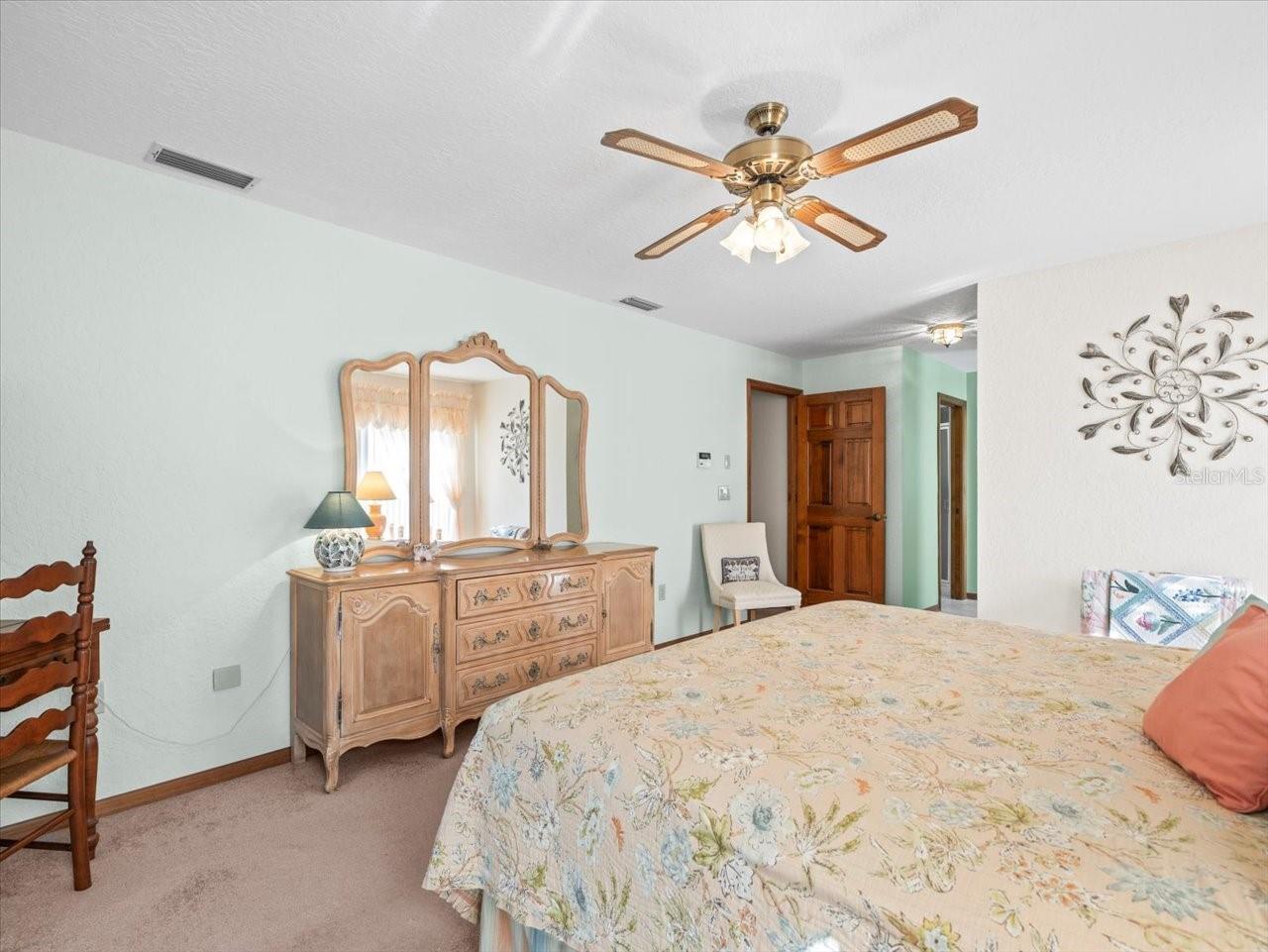 Listing photo id 29 for 9630 Southern Belle Drive