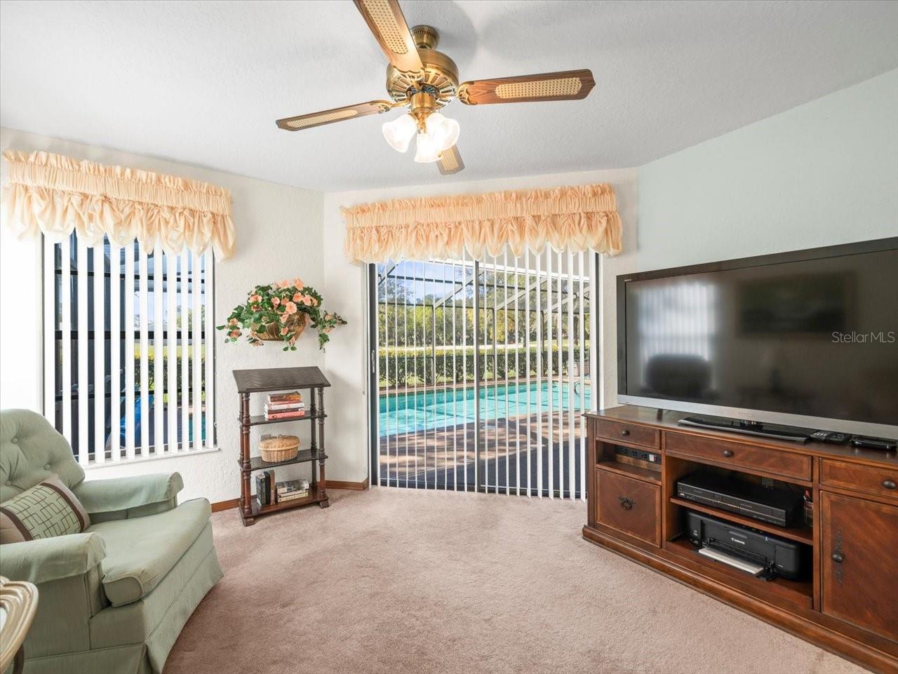 Listing photo id 31 for 9630 Southern Belle Drive