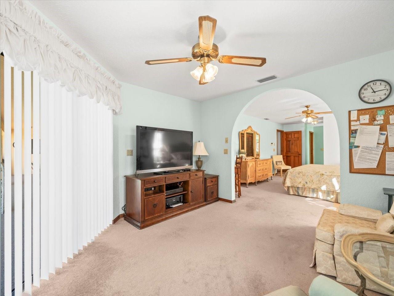 Listing photo id 32 for 9630 Southern Belle Drive