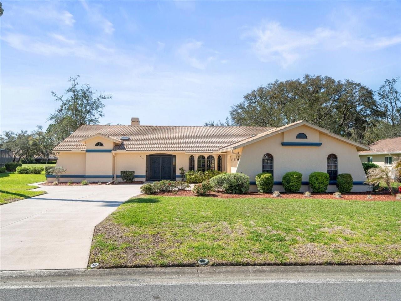 Listing photo id 2 for 9630 Southern Belle Drive