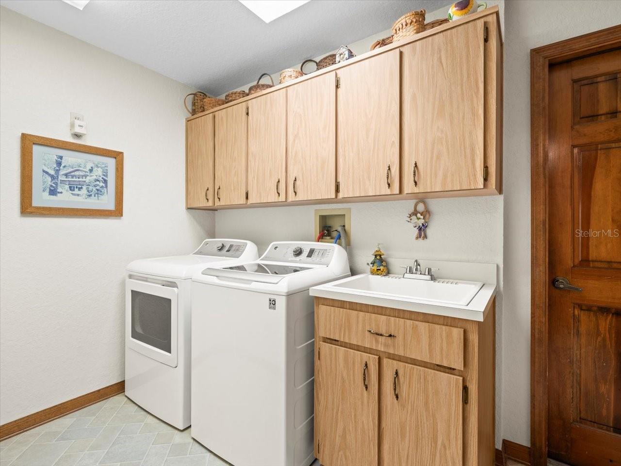 Listing photo id 41 for 9630 Southern Belle Drive