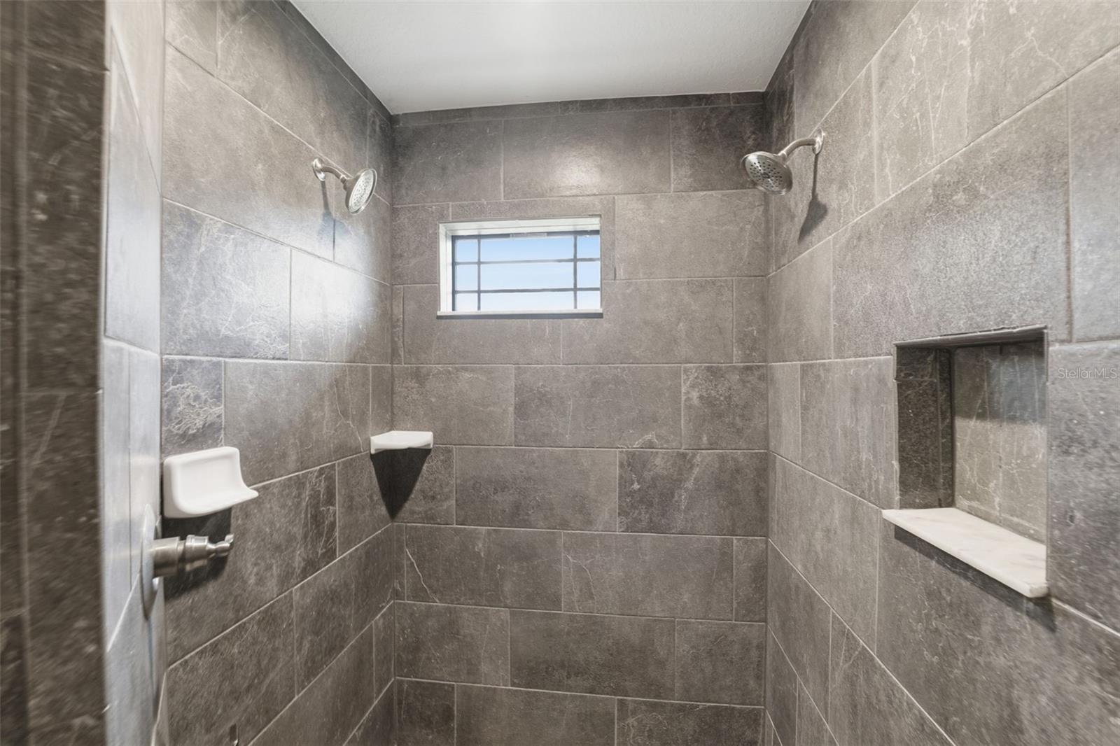 Image 24 of 67 For 11240 Marvelwood Road