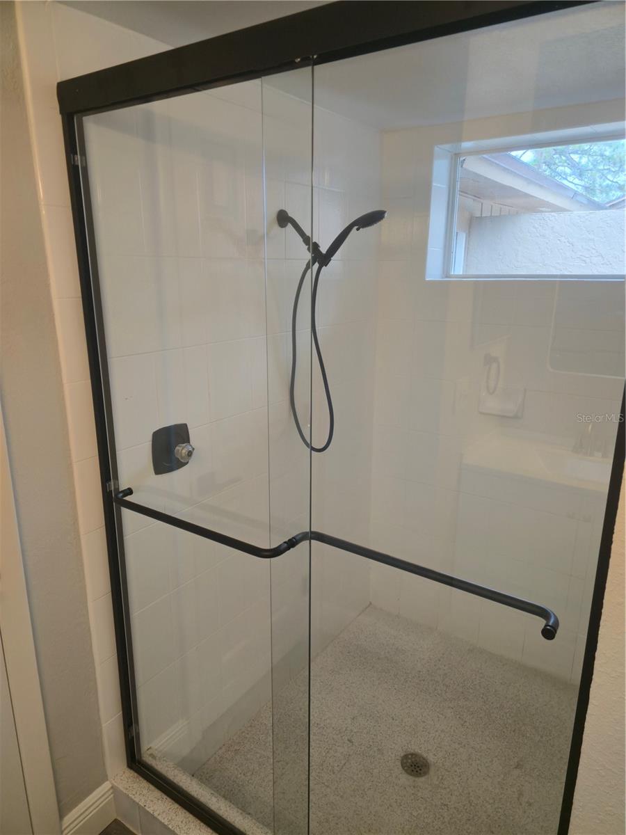 Image 11 of 16 For 111 Raintree Drive