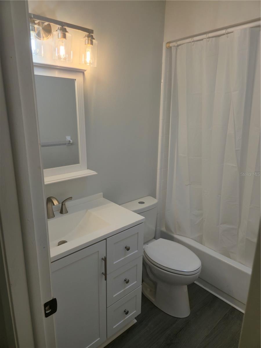 Image 16 of 16 For 111 Raintree Drive