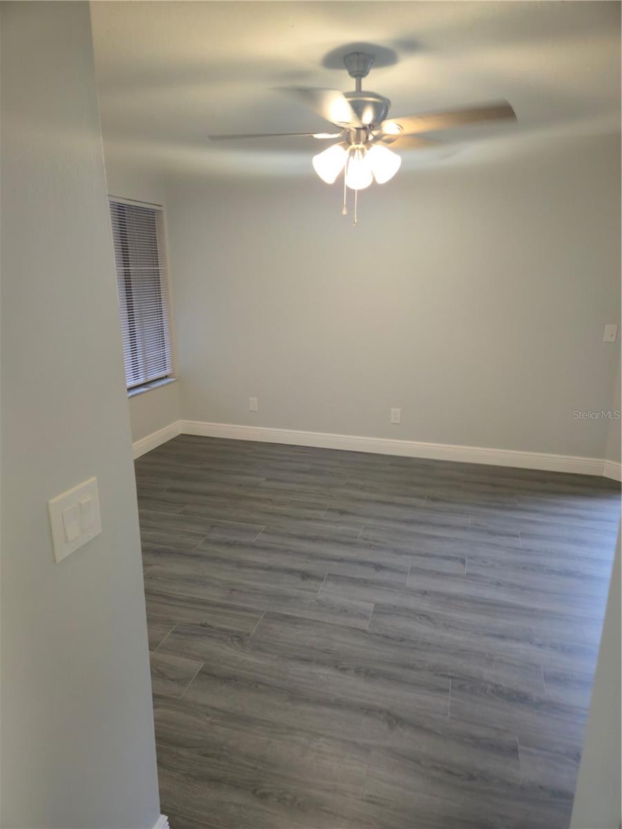 Image 7 of 16 For 111 Raintree Drive