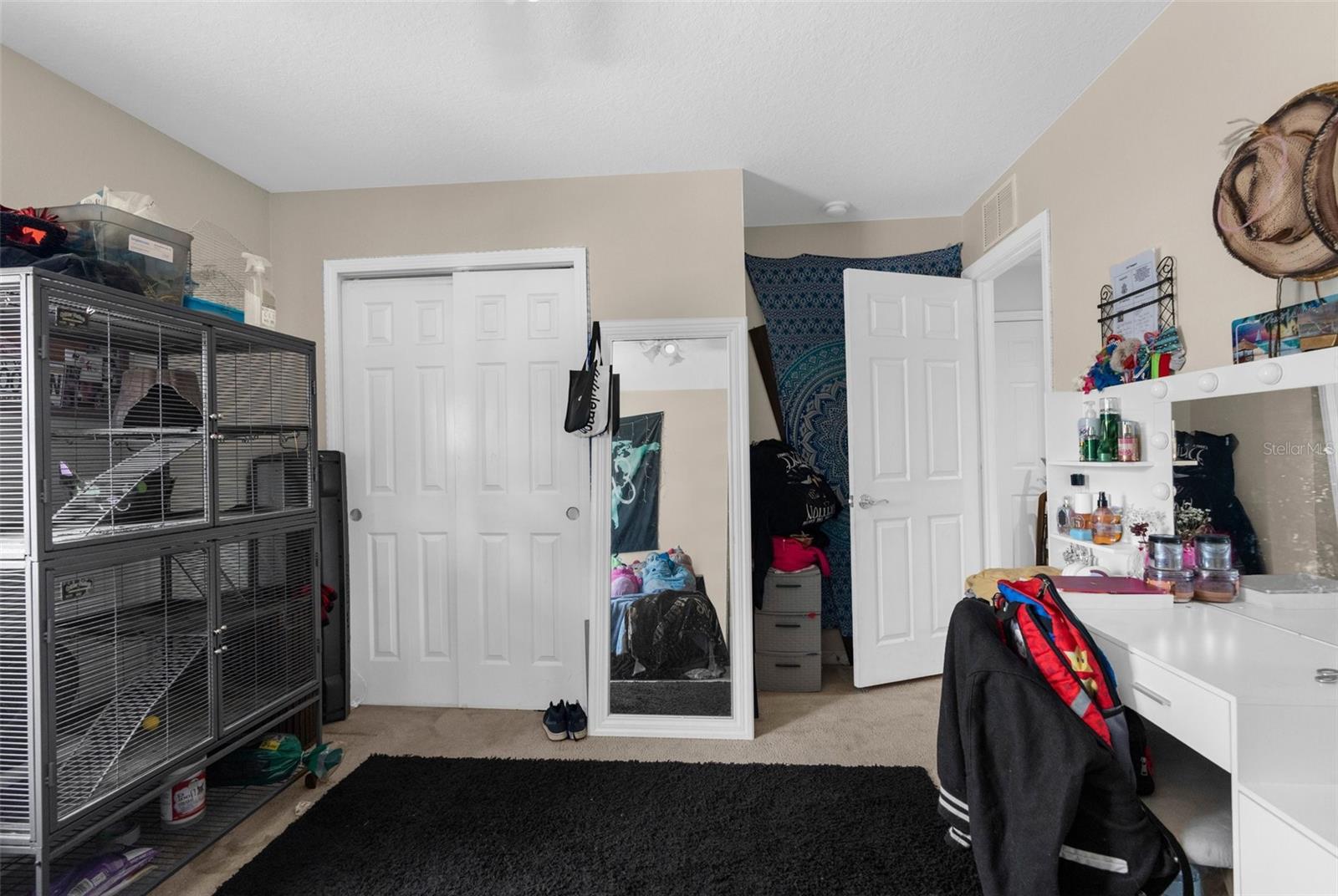 Image 24 of 45 For 951 Nodding Shade Drive