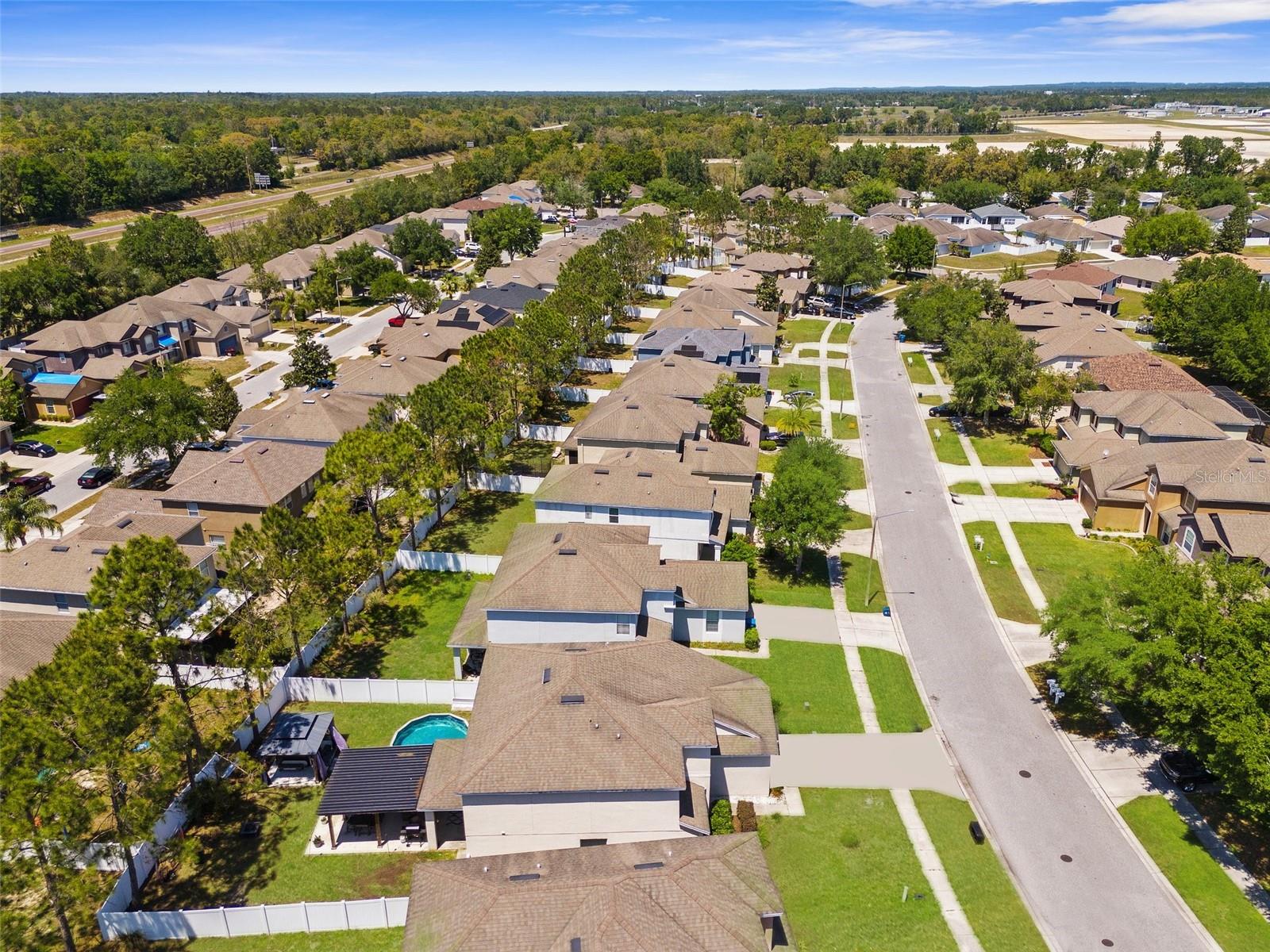 Image 41 of 45 For 951 Nodding Shade Drive