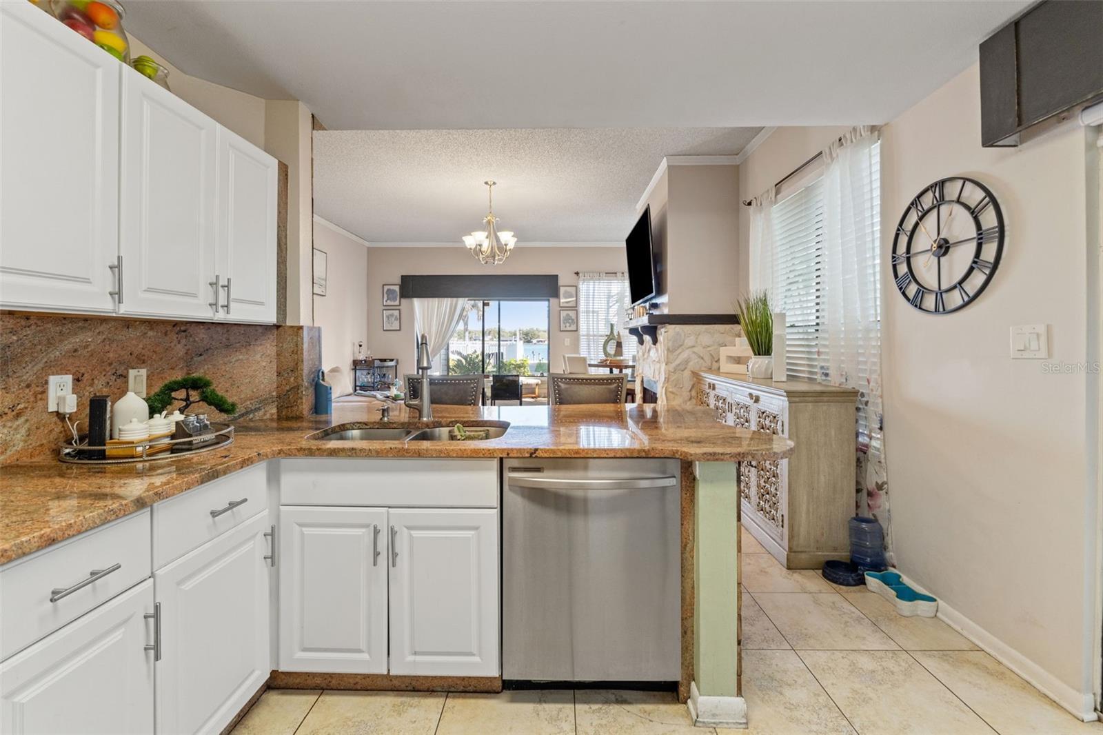 Image 11 of 33 For 3127 Sligh Avenue 104a