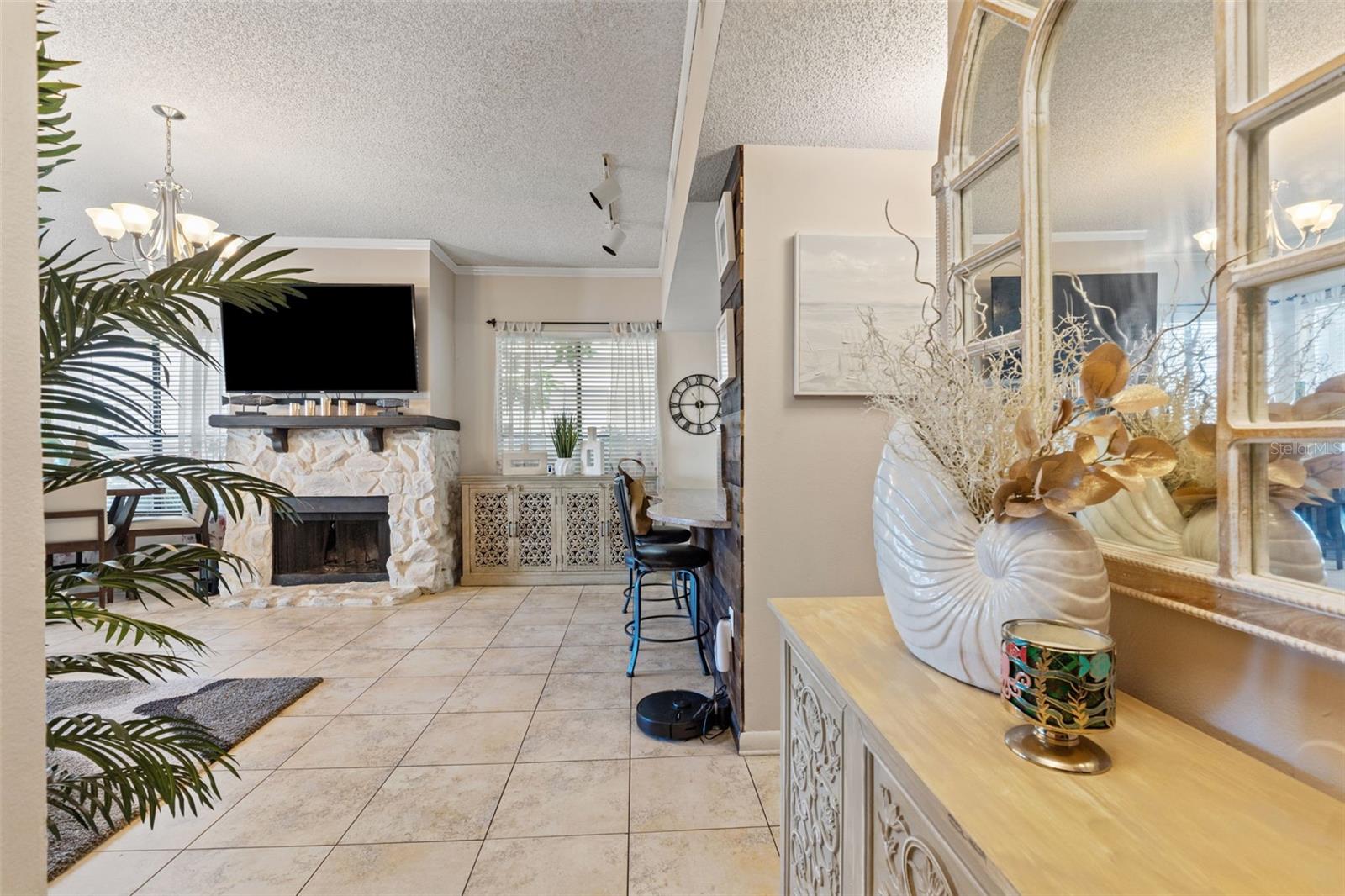 Image 2 of 33 For 3127 Sligh Avenue 104a