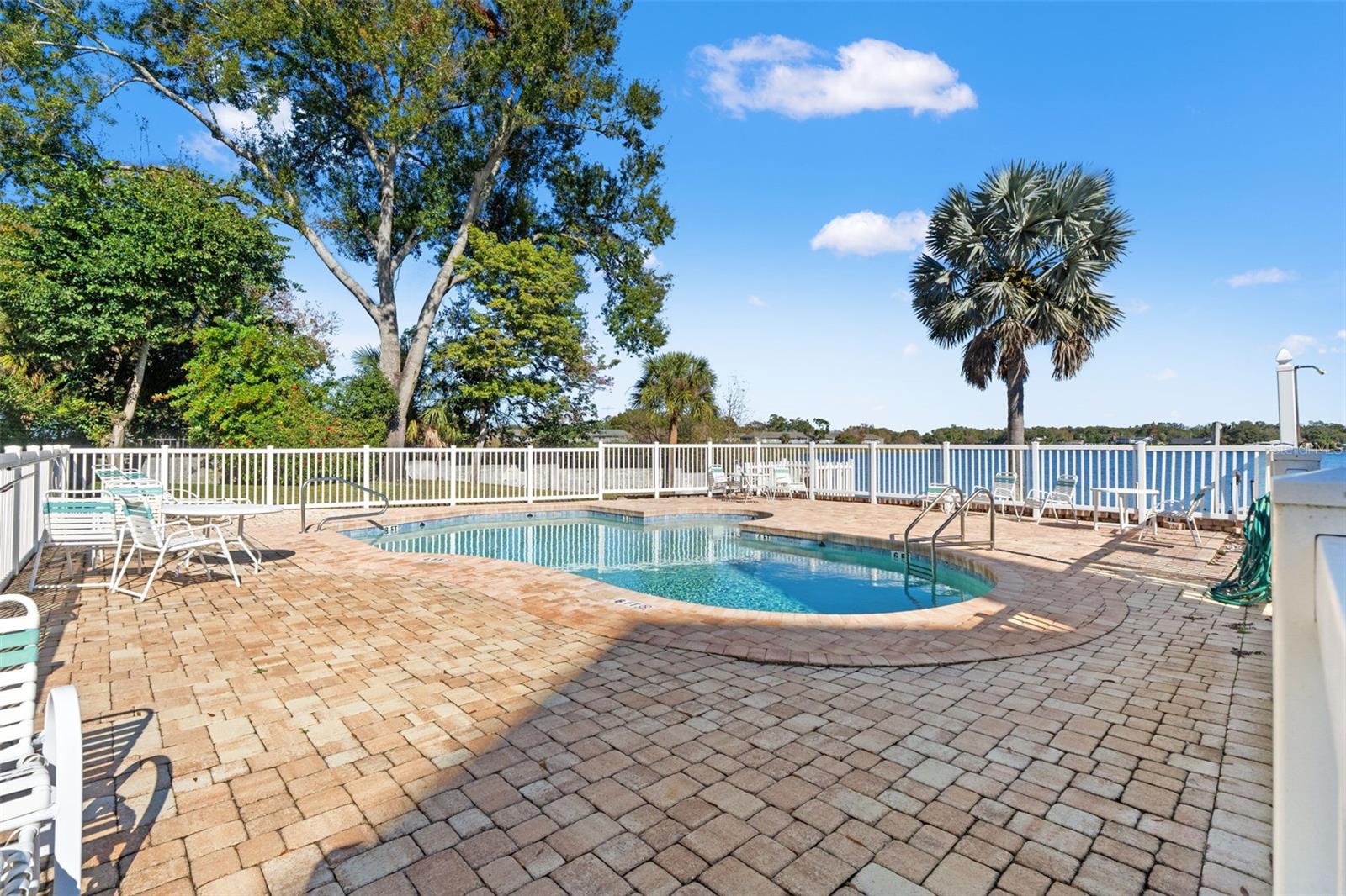 Image 27 of 33 For 3127 Sligh Avenue 104a