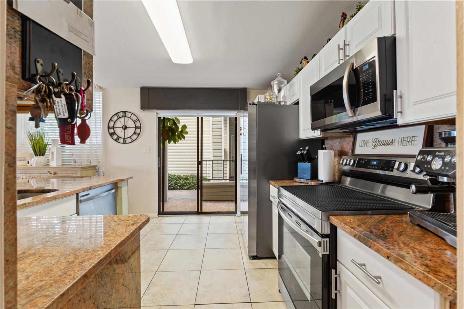 Image 8 of 33 For 3127 Sligh Avenue 104a