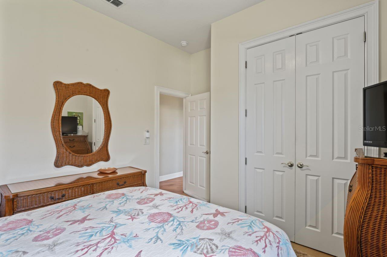 Image 36 of 57 For 9398 Burnam Drive