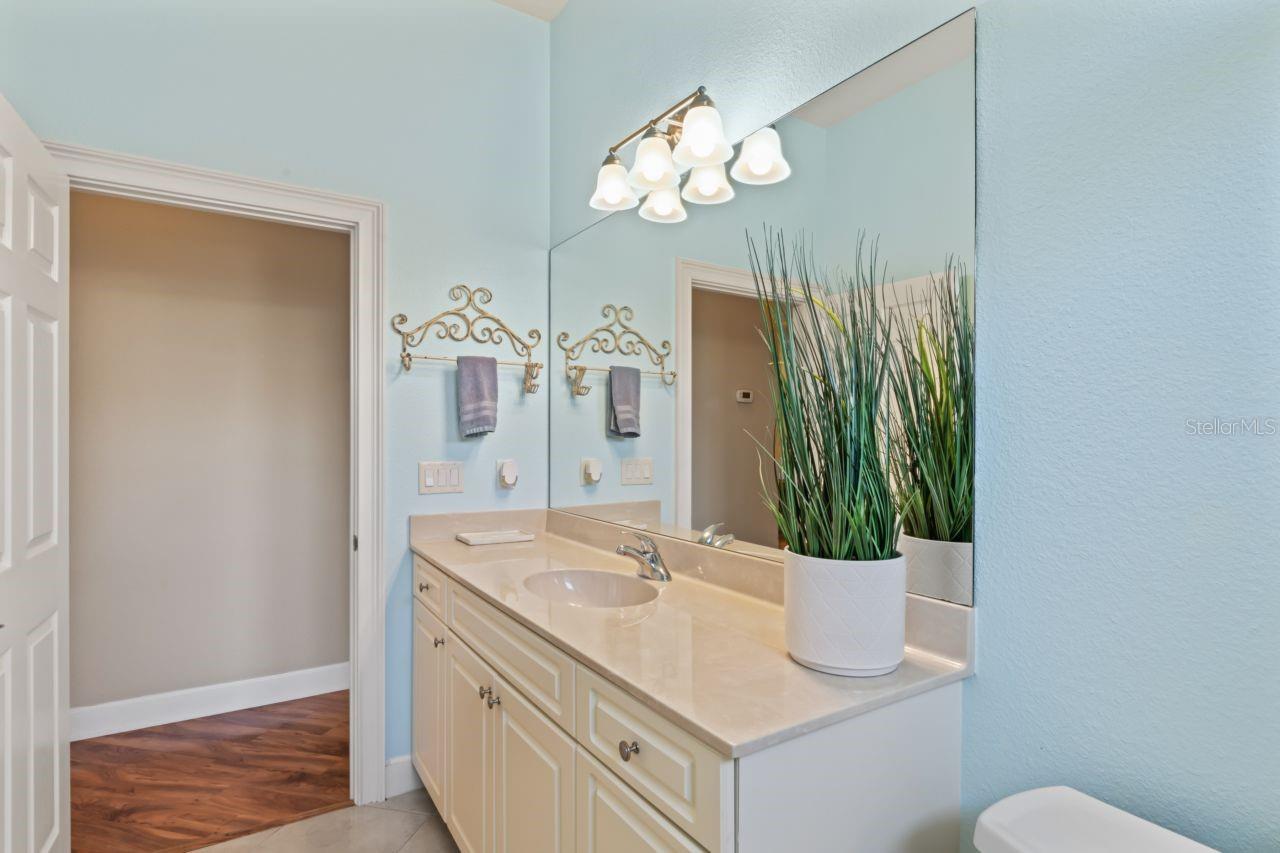 Image 38 of 57 For 9398 Burnam Drive