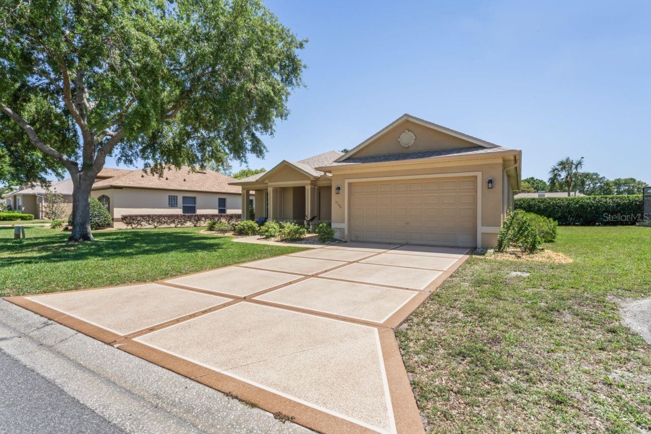 Image 4 of 57 For 9398 Burnam Drive