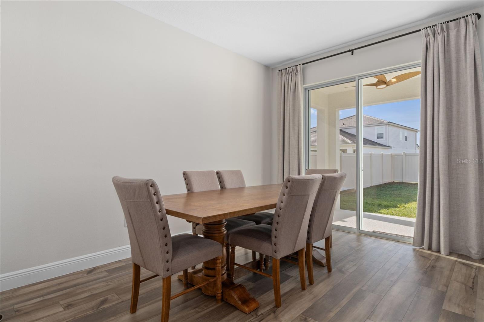 Image 16 of 46 For 10353 Fieldstone Myrtle Way