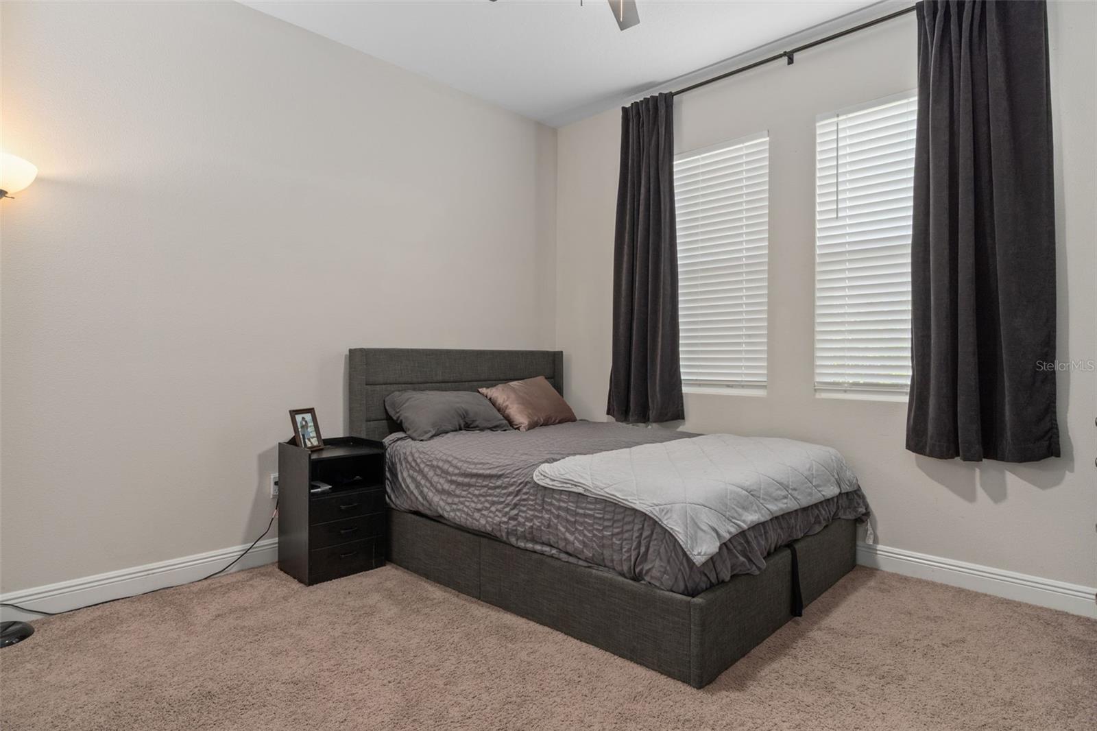 Image 28 of 46 For 10353 Fieldstone Myrtle Way