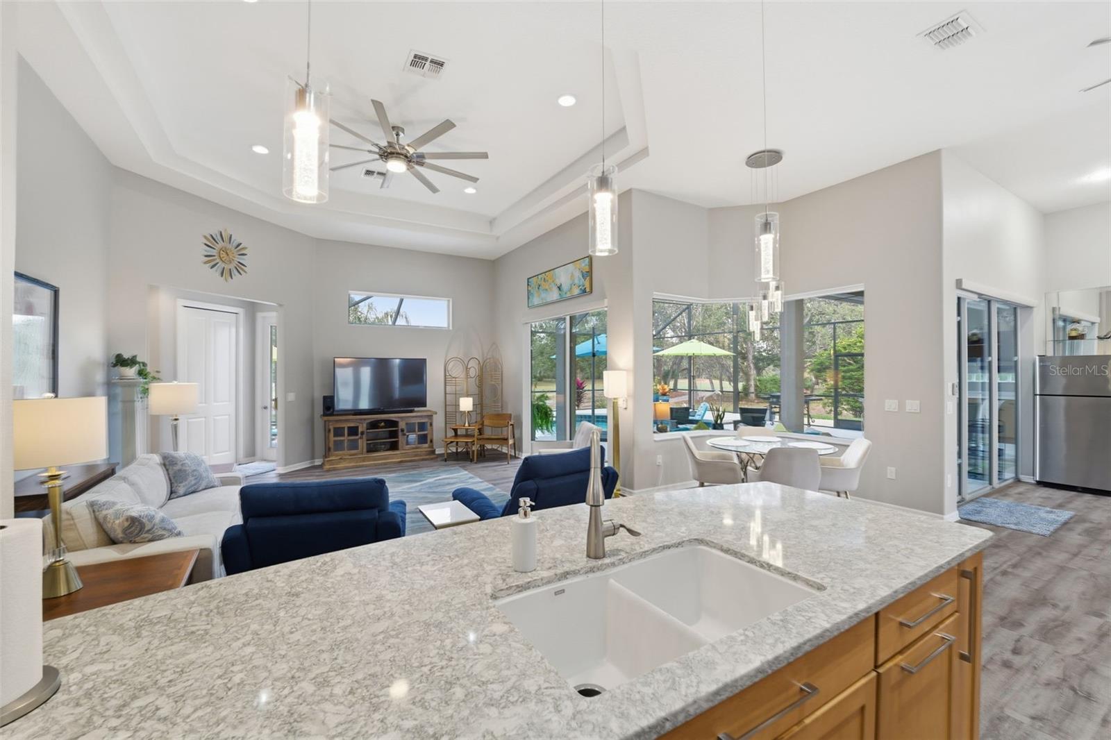 Listing photo id 17 for 31 Ryewood Circle