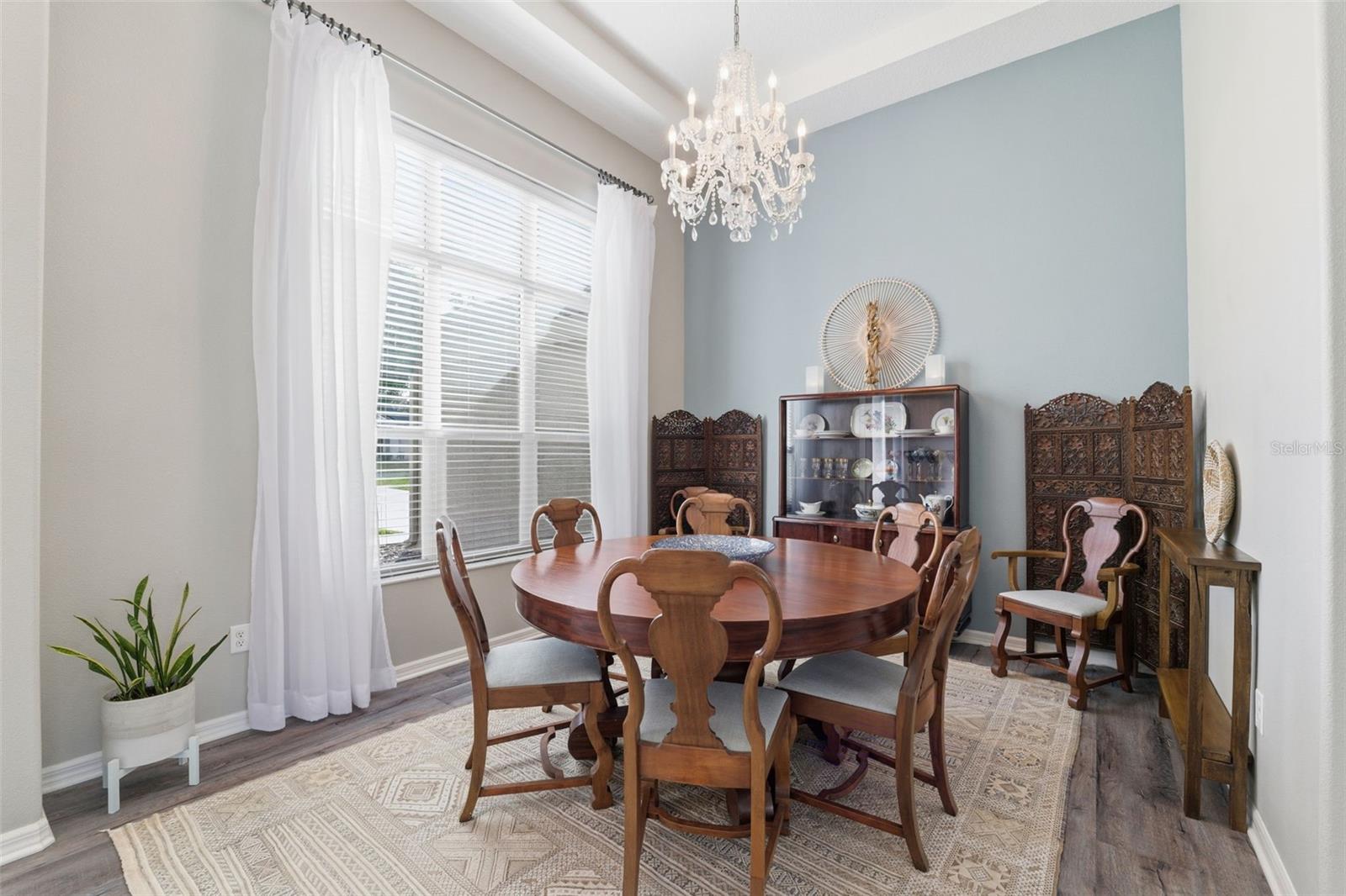 Listing photo id 4 for 31 Ryewood Circle