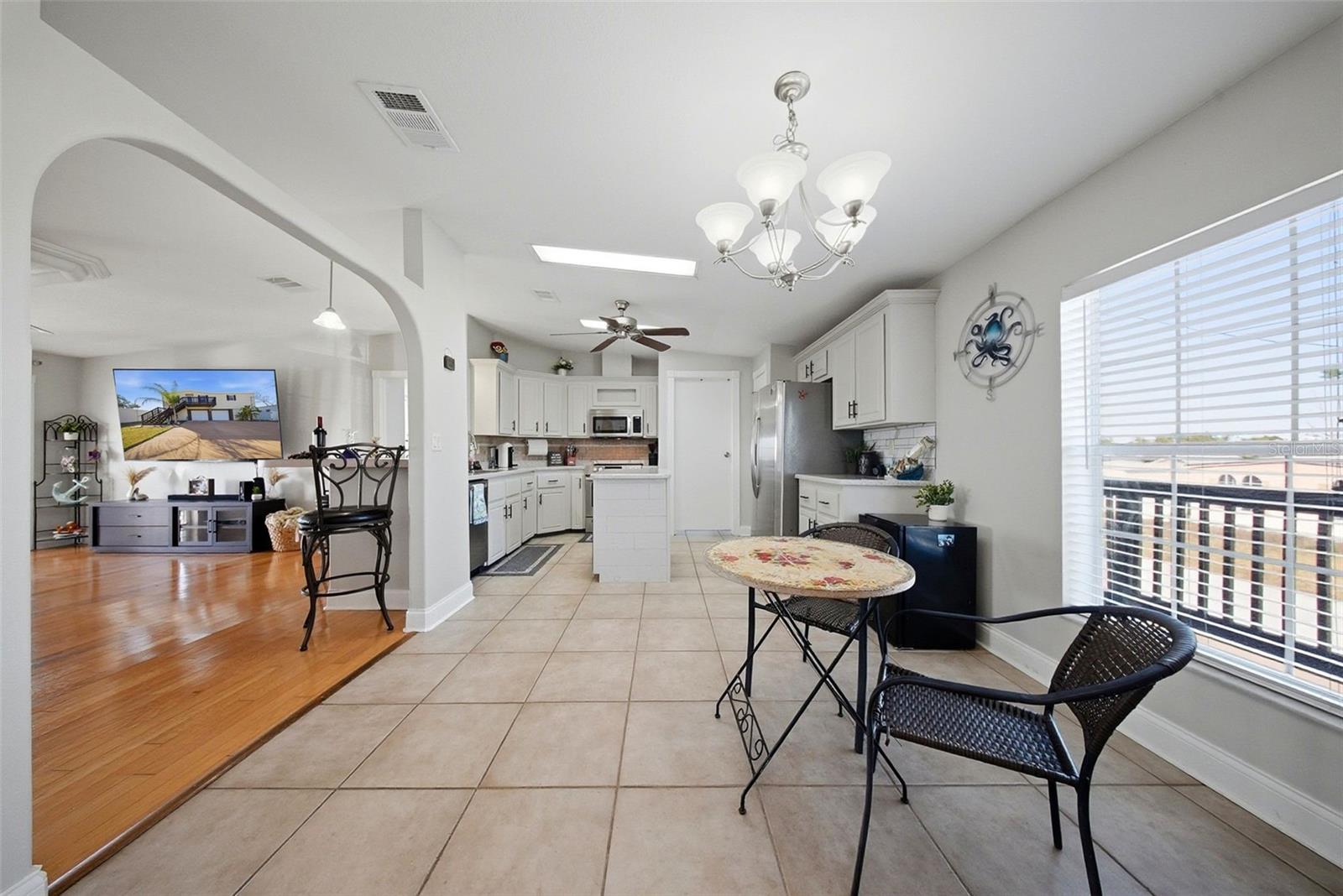 Image 12 of 84 For 13121 Beacon Court