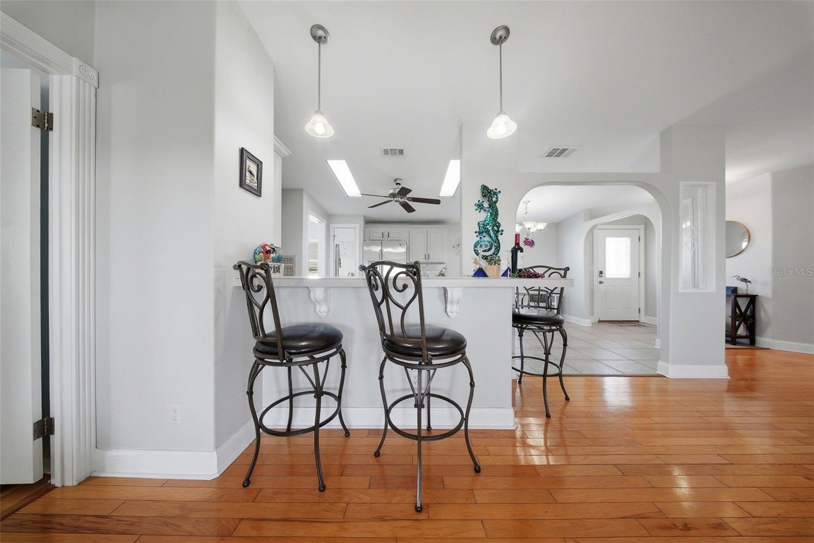 Image 19 of 84 For 13121 Beacon Court