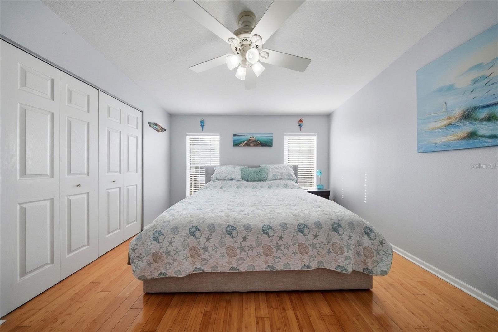 Image 23 of 84 For 13121 Beacon Court