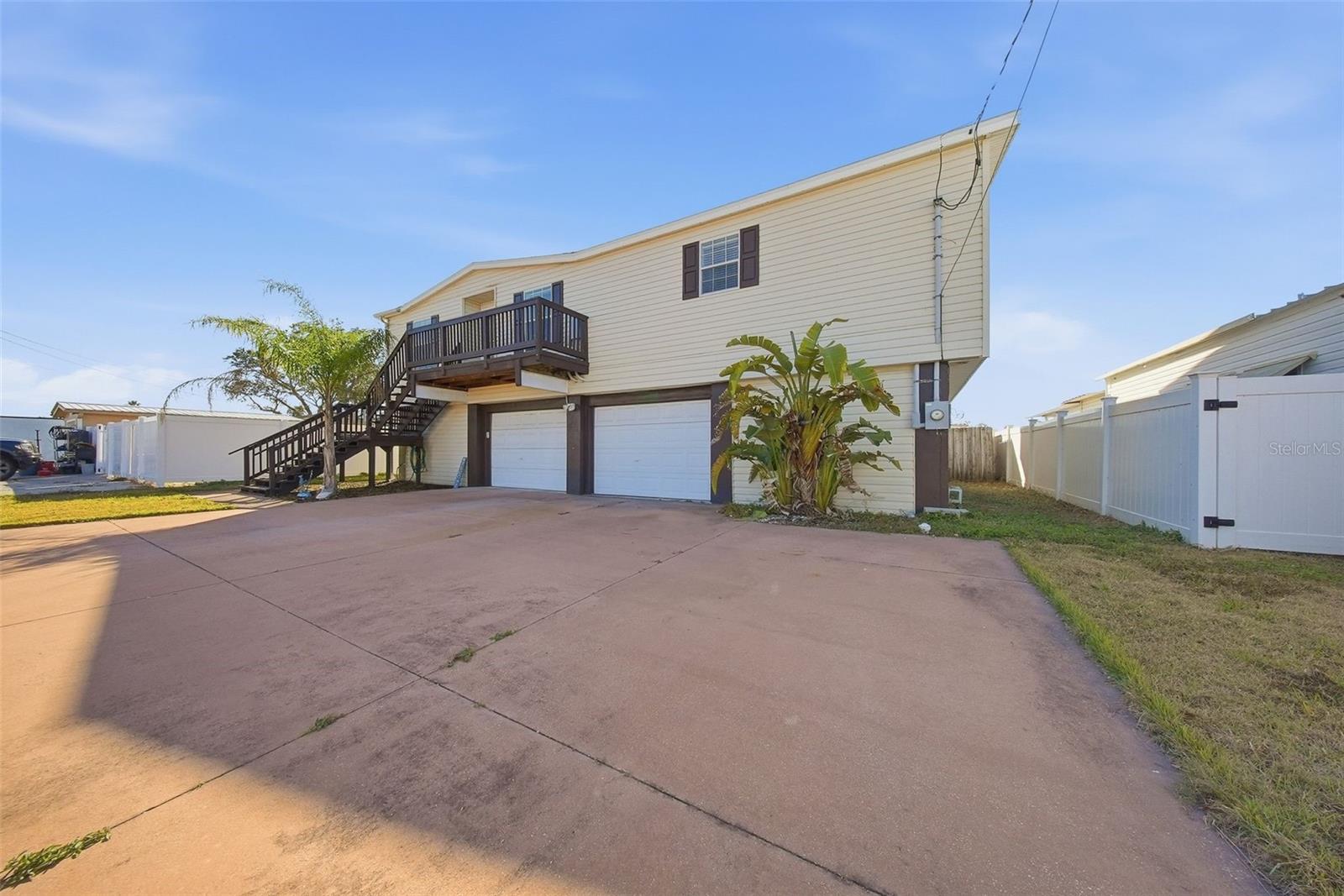 Image 3 of 84 For 13121 Beacon Court