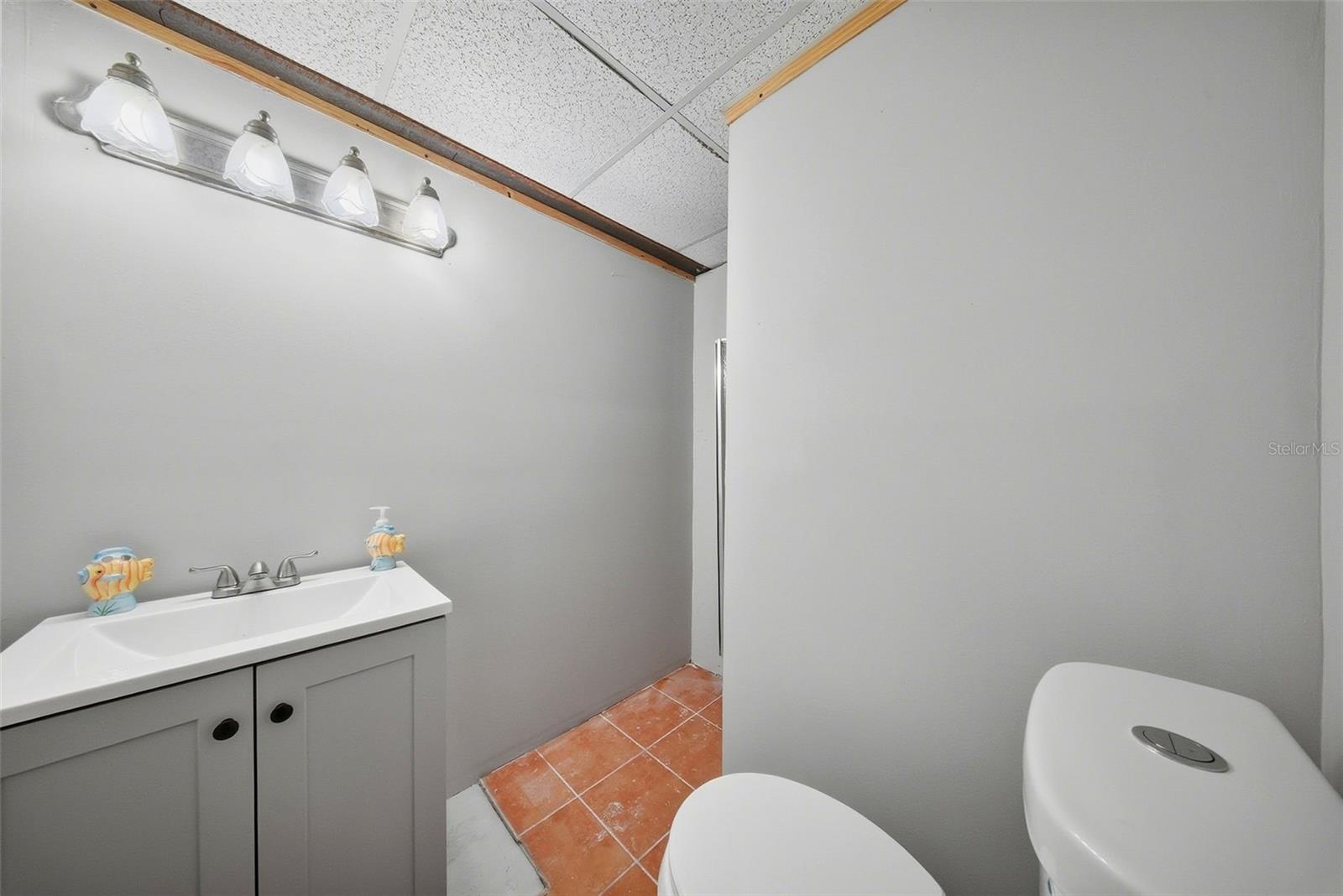 Image 42 of 84 For 13121 Beacon Court