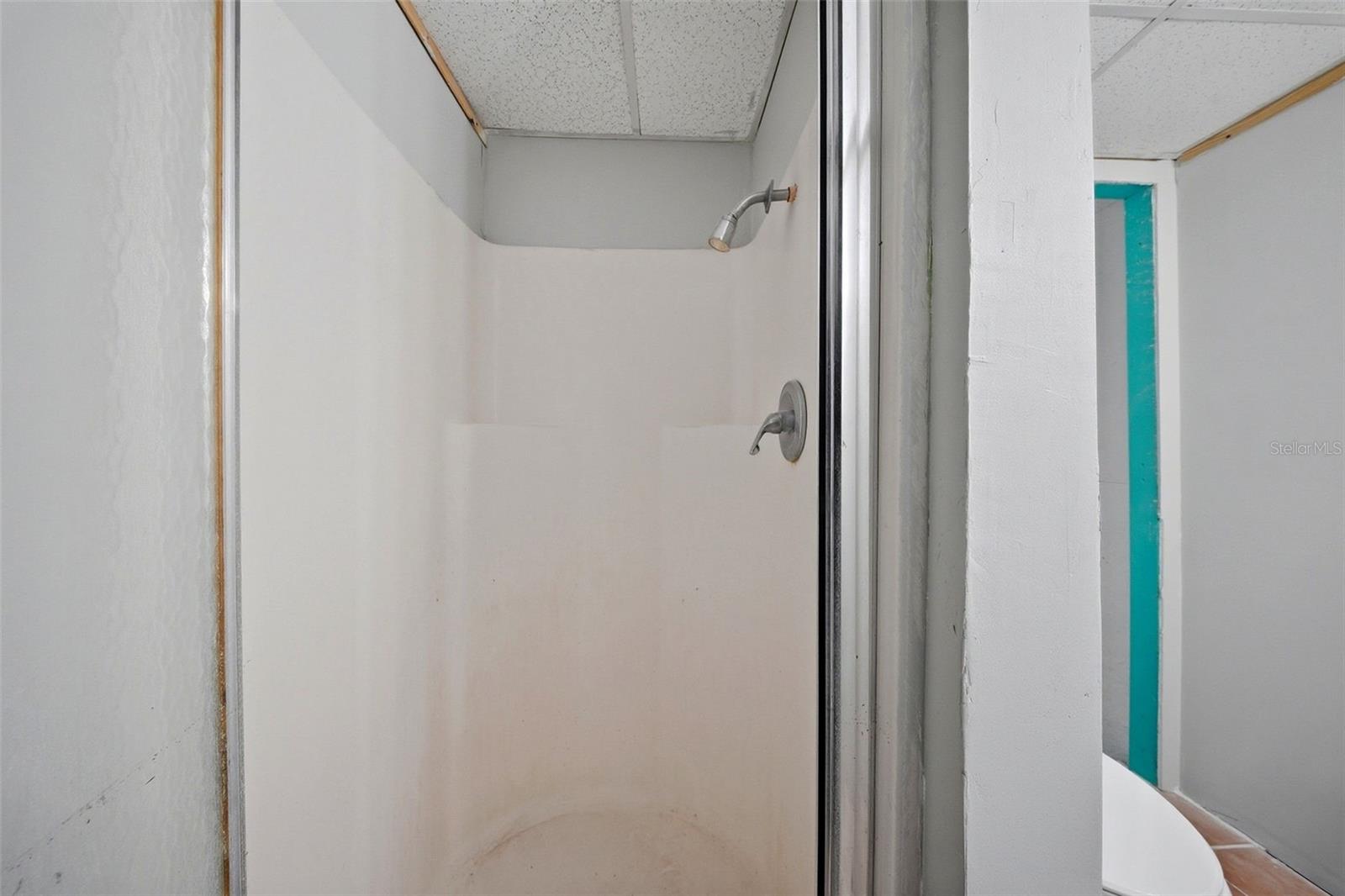 Image 43 of 84 For 13121 Beacon Court