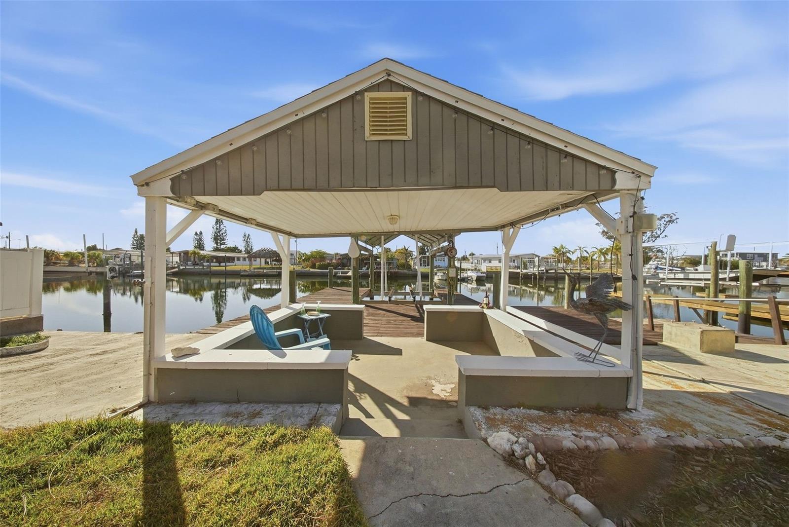 Image 49 of 84 For 13121 Beacon Court