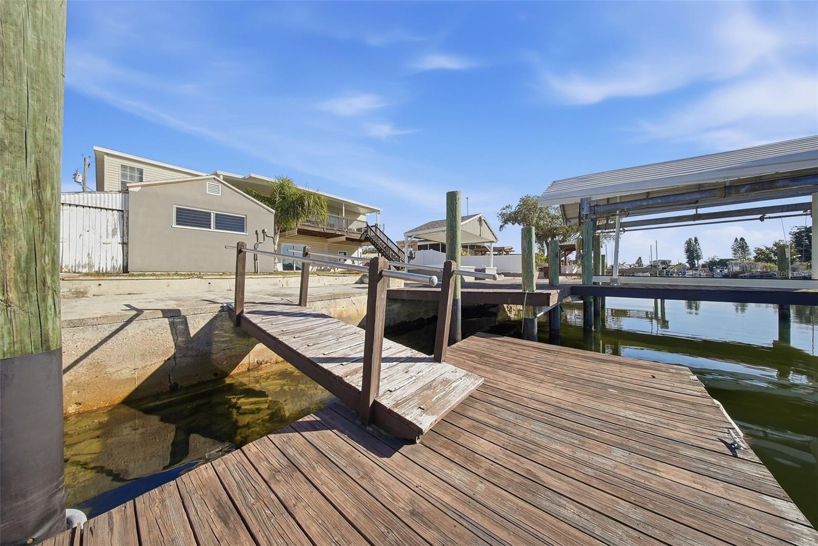 Image 52 of 84 For 13121 Beacon Court