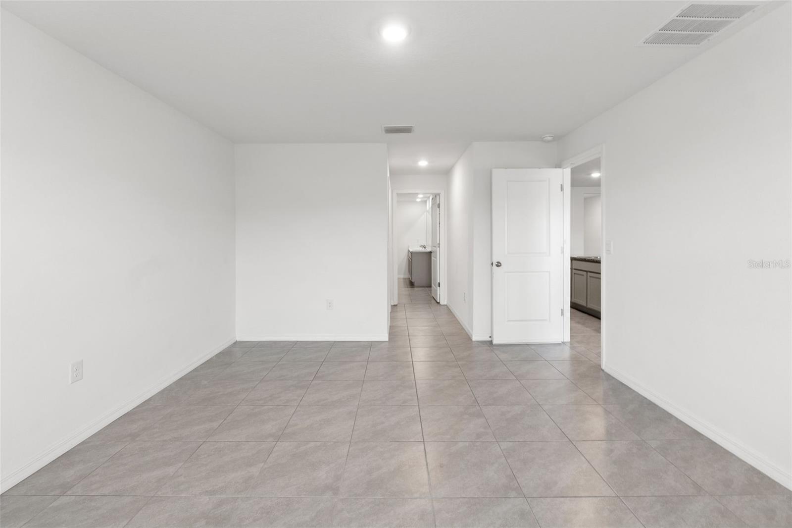 Image 43 of 81 For 7537 Gardner Street