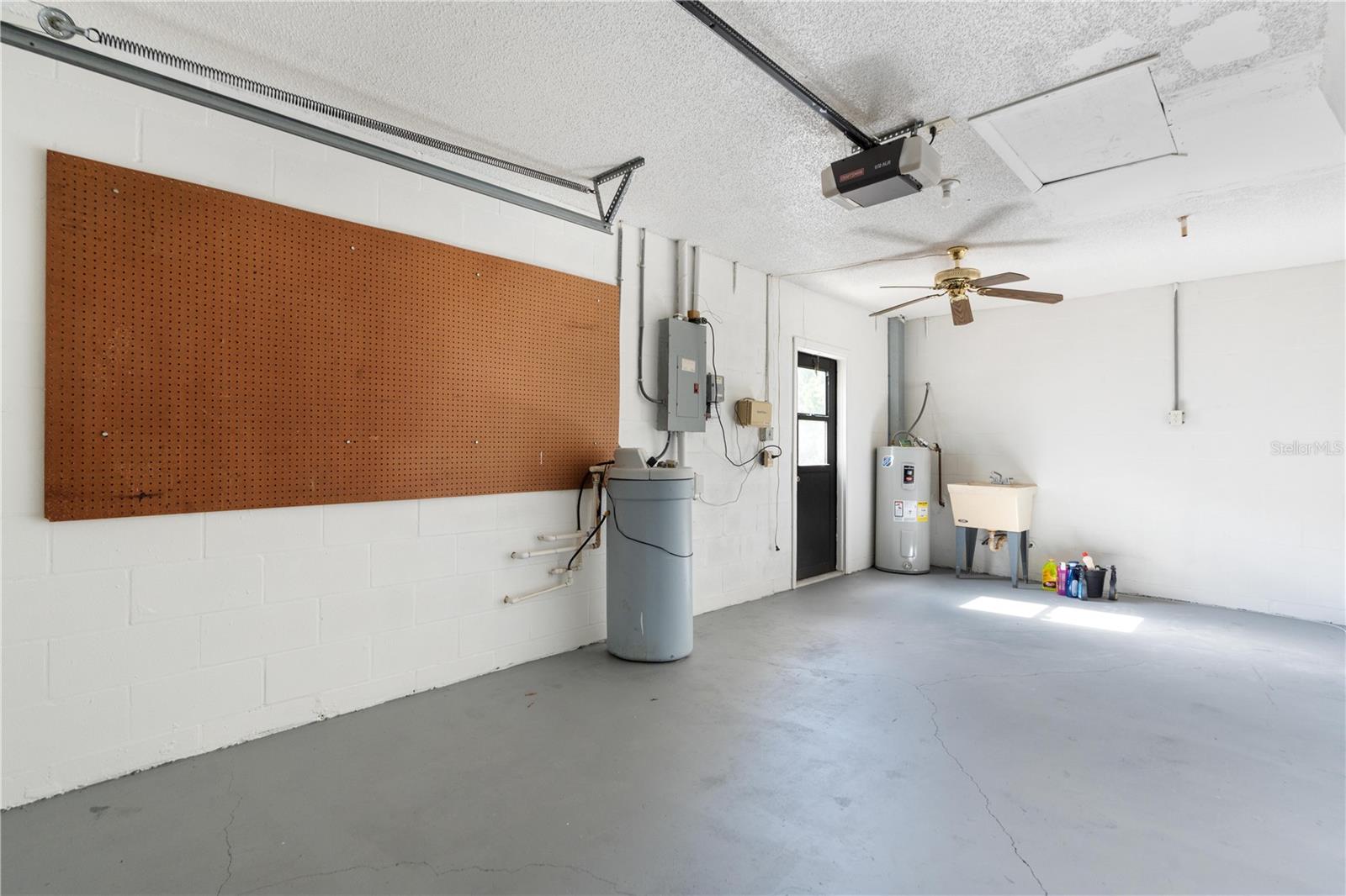 Image 23 of 29 For 1305 Mandarin Drive