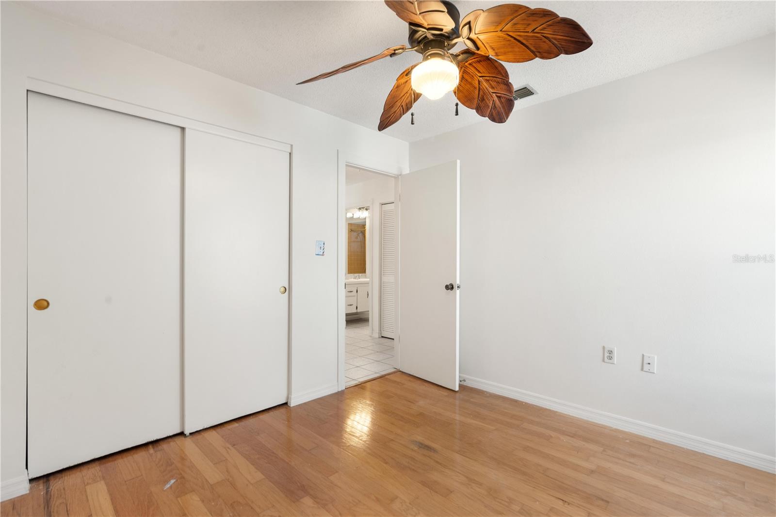 Image 3 of 29 For 1305 Mandarin Drive