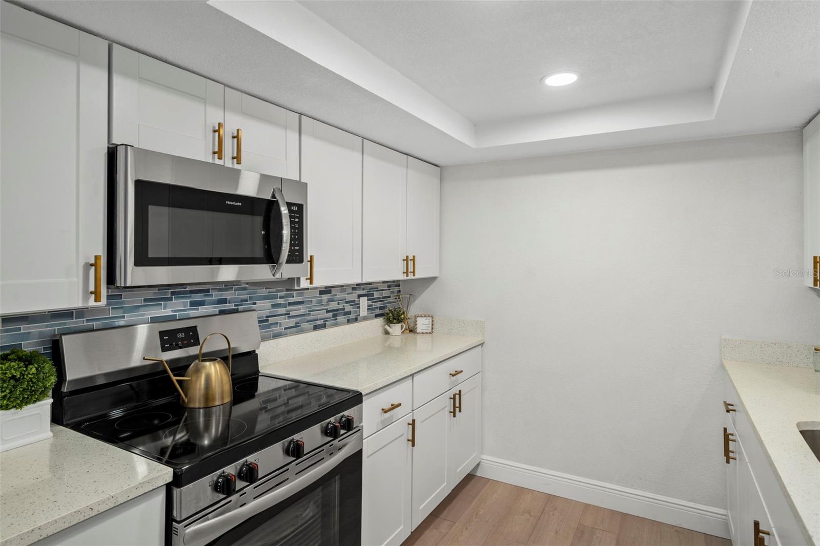 Image 14 of 27 For 5253 Falcon Drive