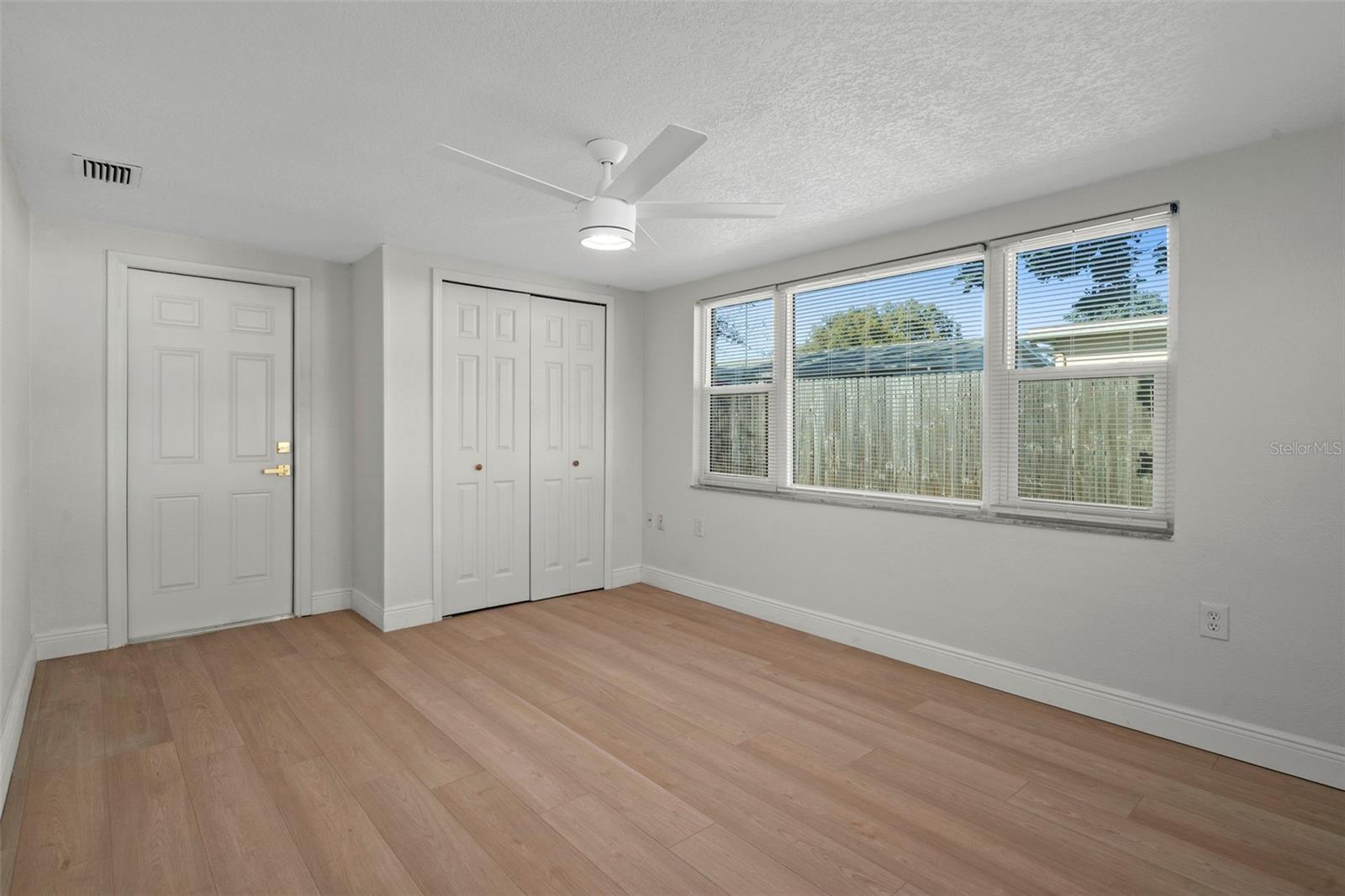 Image 15 of 27 For 5253 Falcon Drive