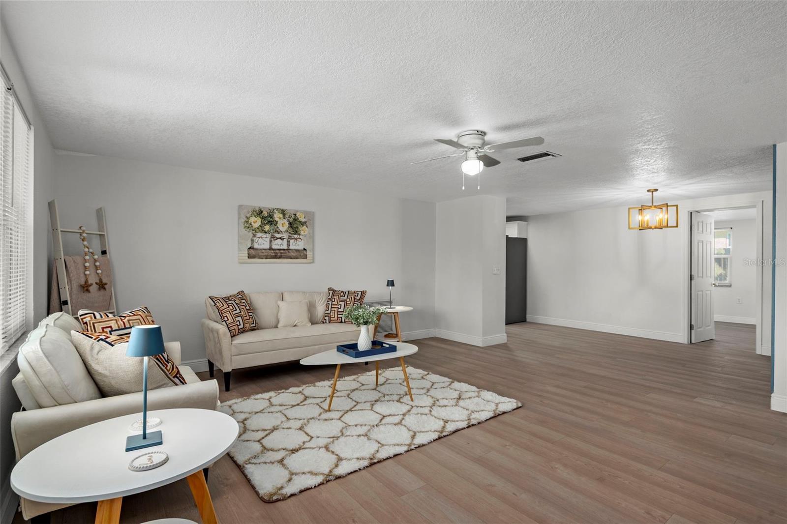 Image 7 of 27 For 5253 Falcon Drive