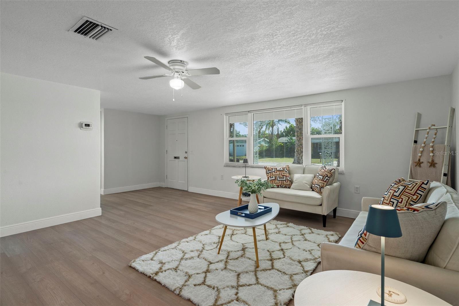 Image 8 of 27 For 5253 Falcon Drive