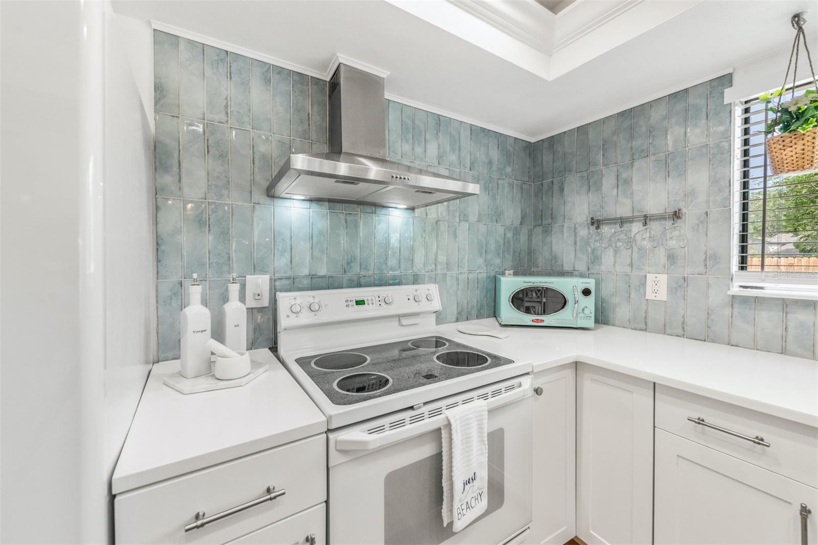 Image 13 of 88 For 2911 Woodpine Court