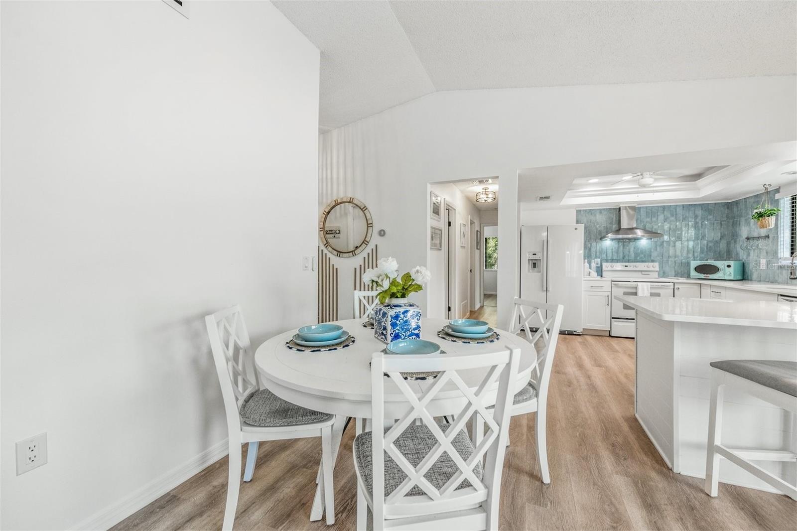 Image 16 of 88 For 2911 Woodpine Court