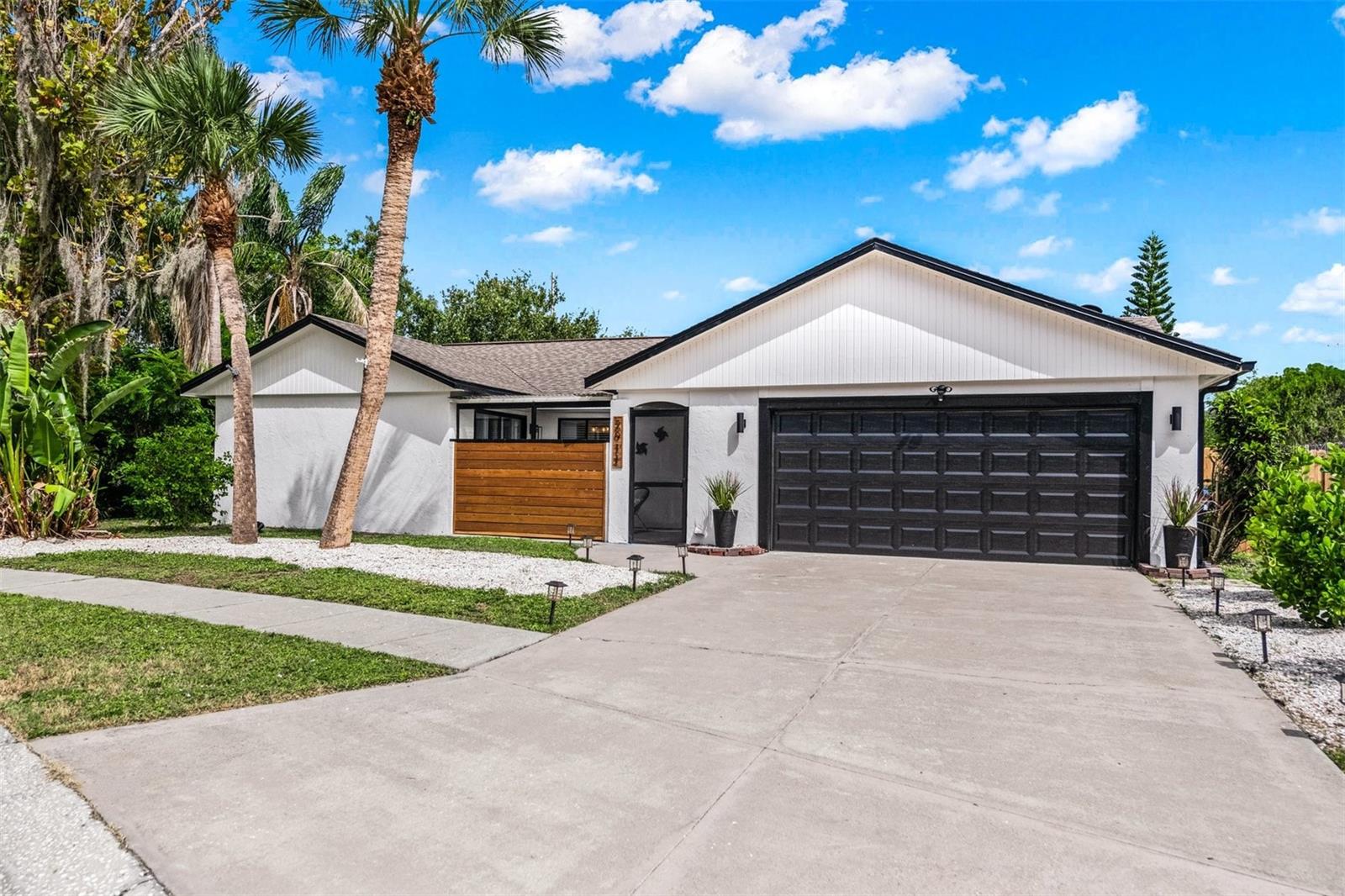 Image 2 of 88 For 2911 Woodpine Court