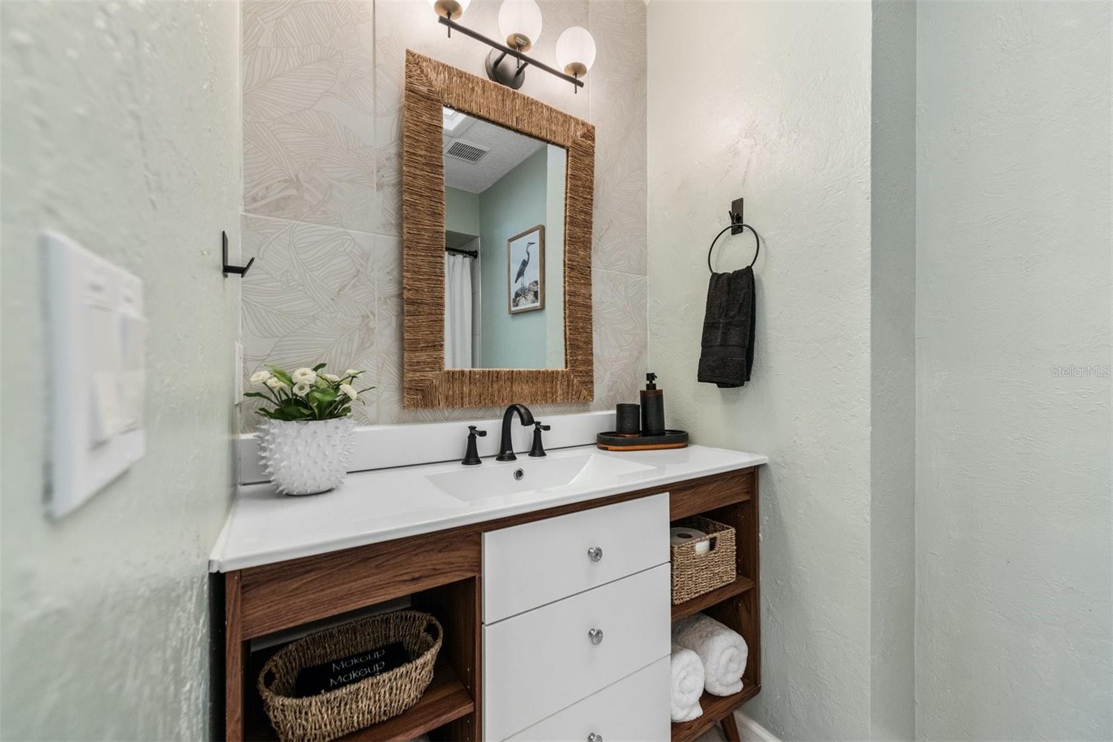 Image 36 of 88 For 2911 Woodpine Court