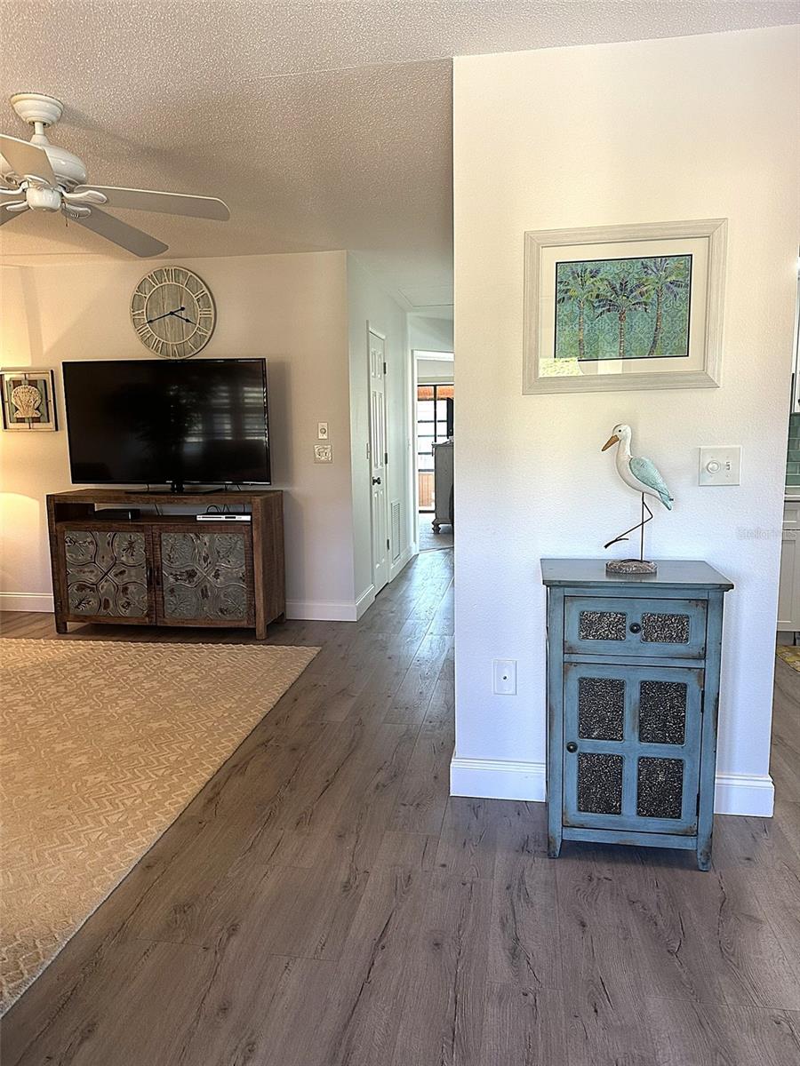 Image 3 of 25 For 12 Quails Run Boulevard 12