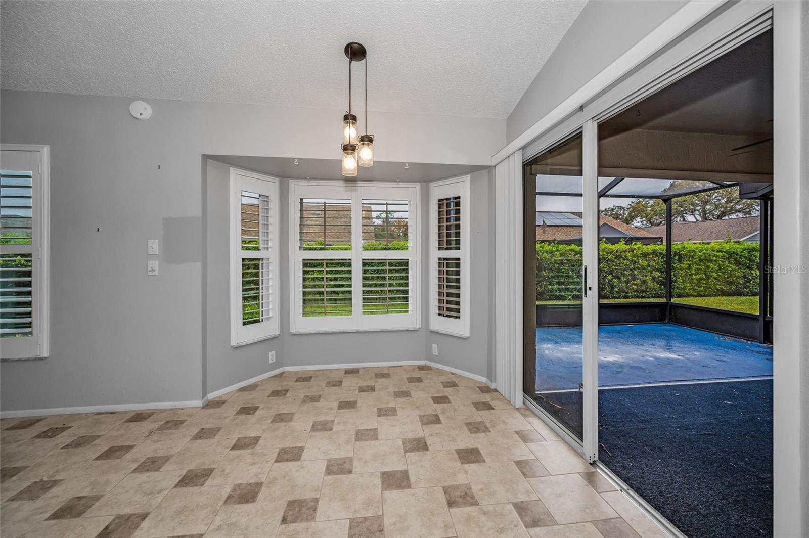 Image 24 of 72 For 6525 Pine Walk Drive