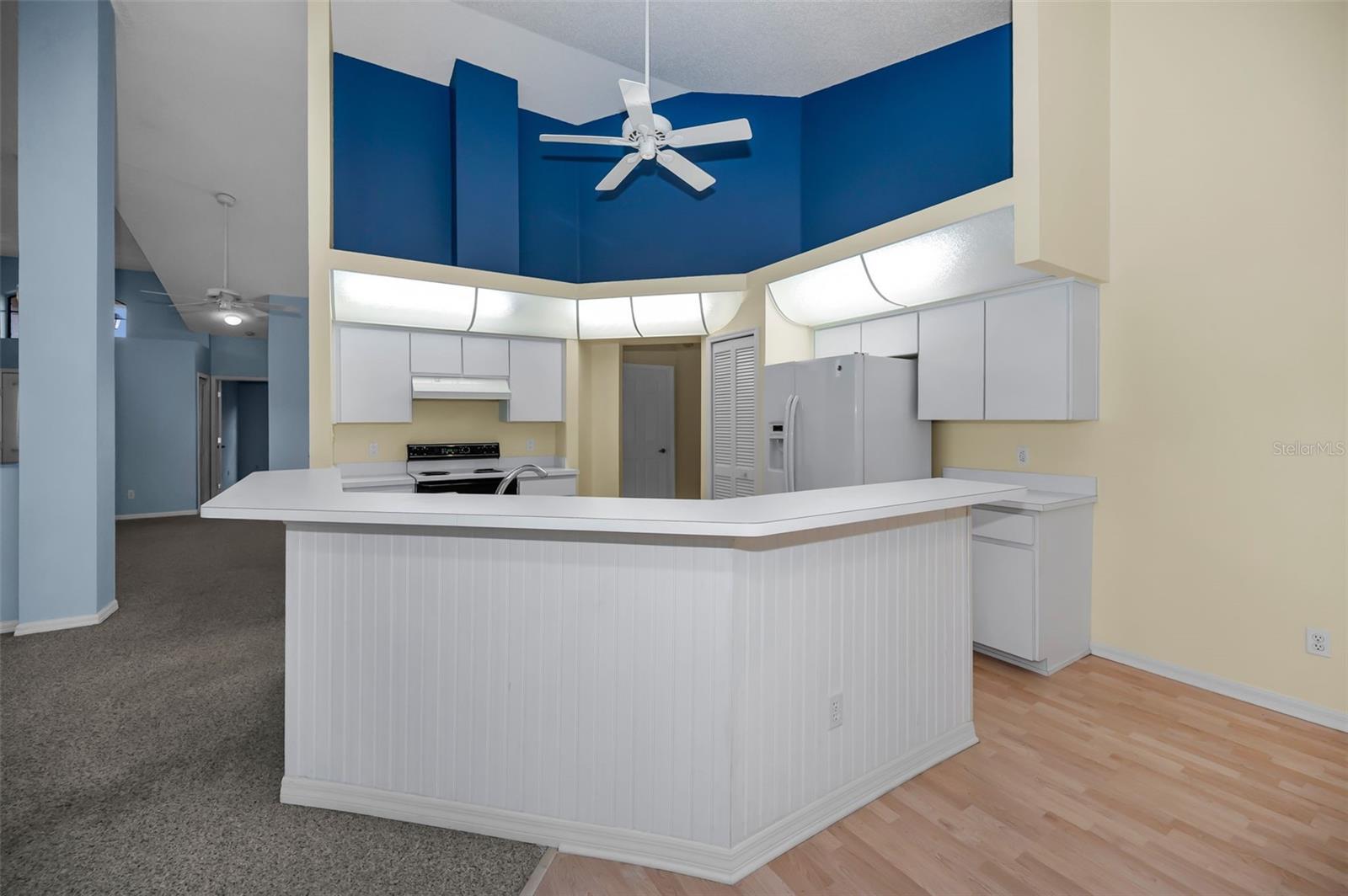 Image 10 of 59 For 9405 Palm Haven Court