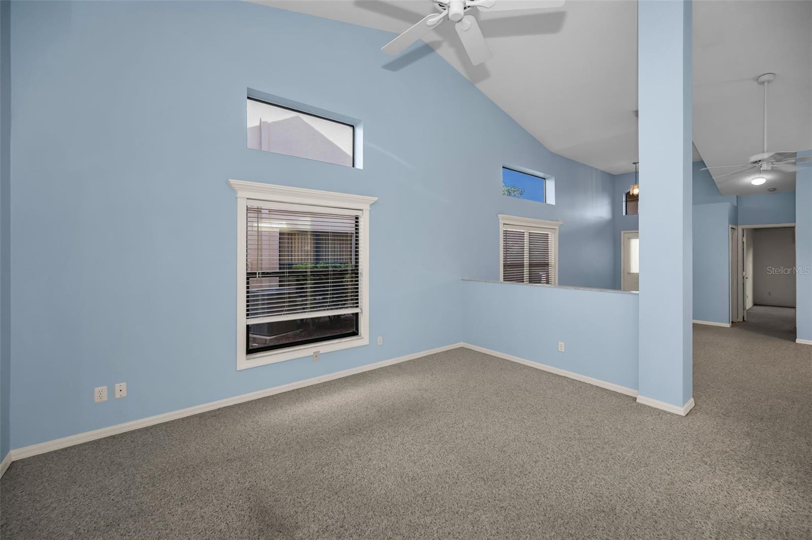 Image 19 of 59 For 9405 Palm Haven Court