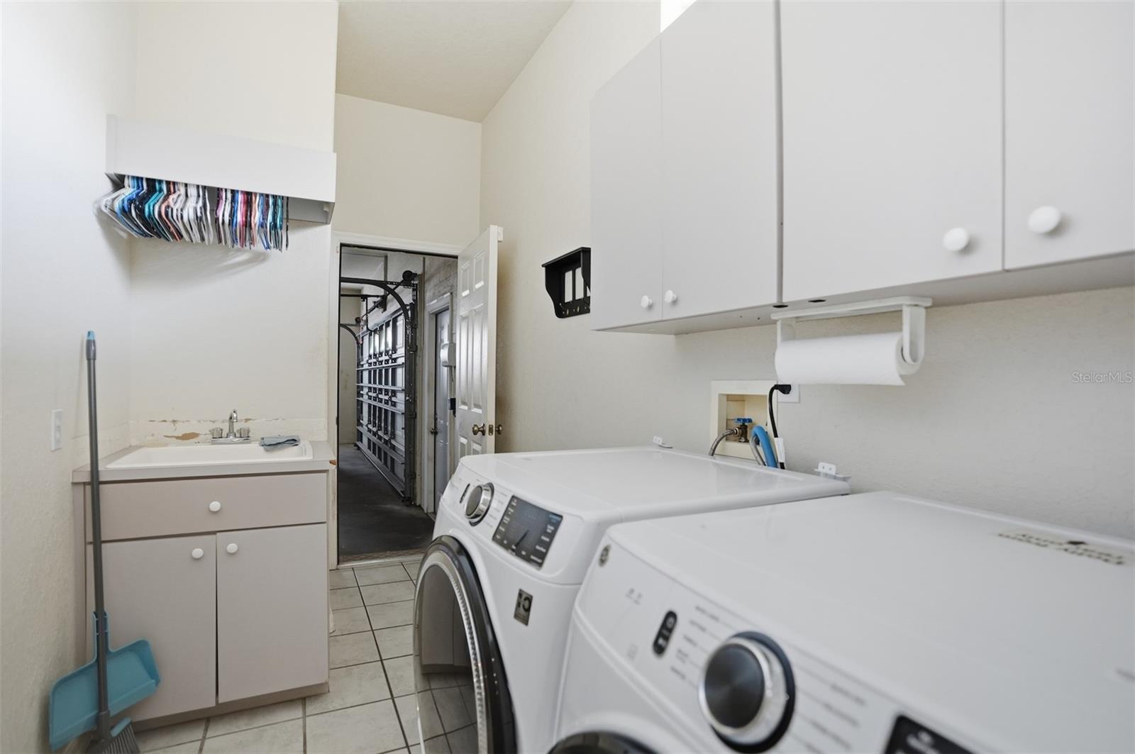 Image 10 of 45 For 14260 Pullman Drive