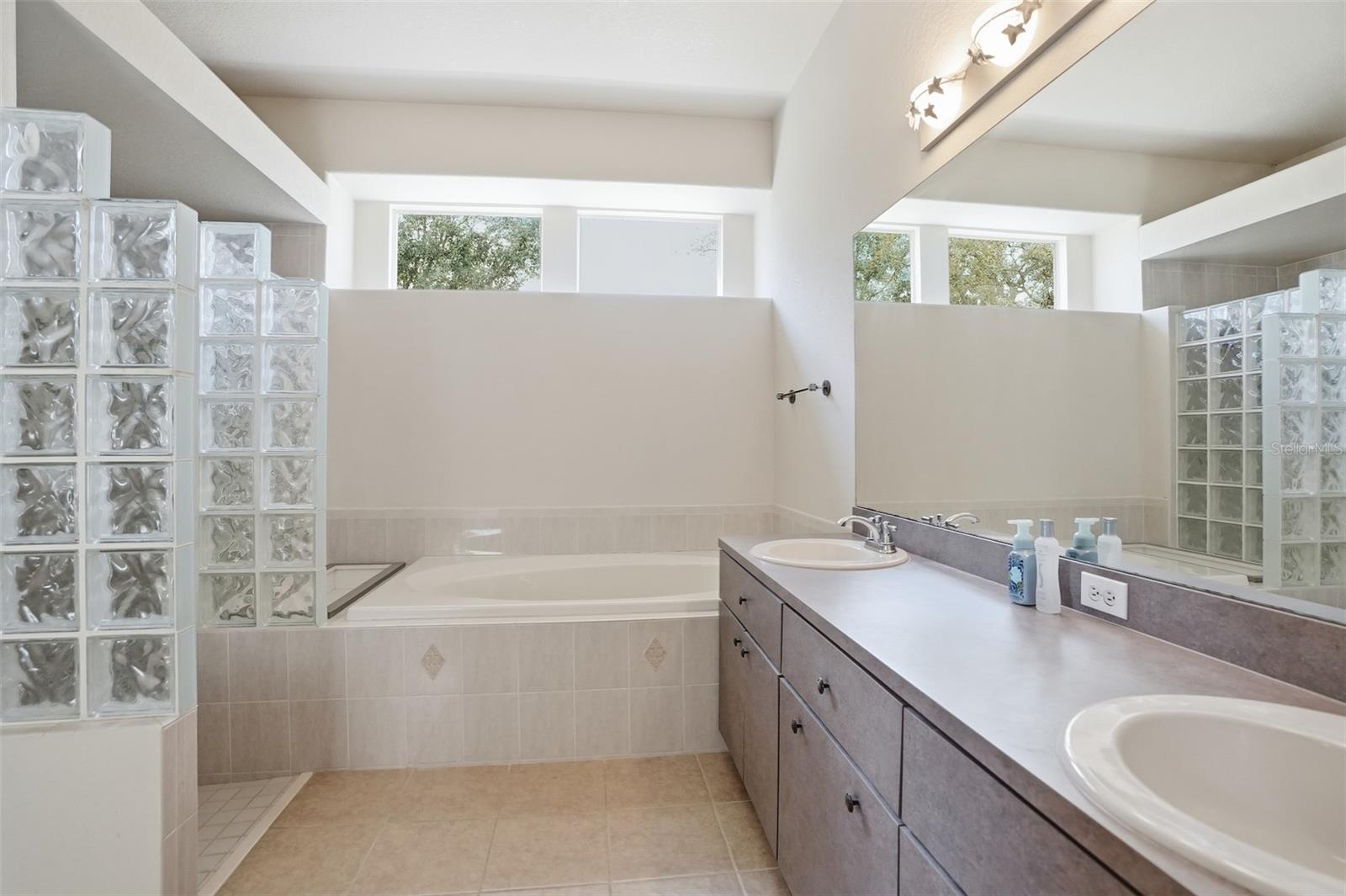 Image 28 of 45 For 14260 Pullman Drive